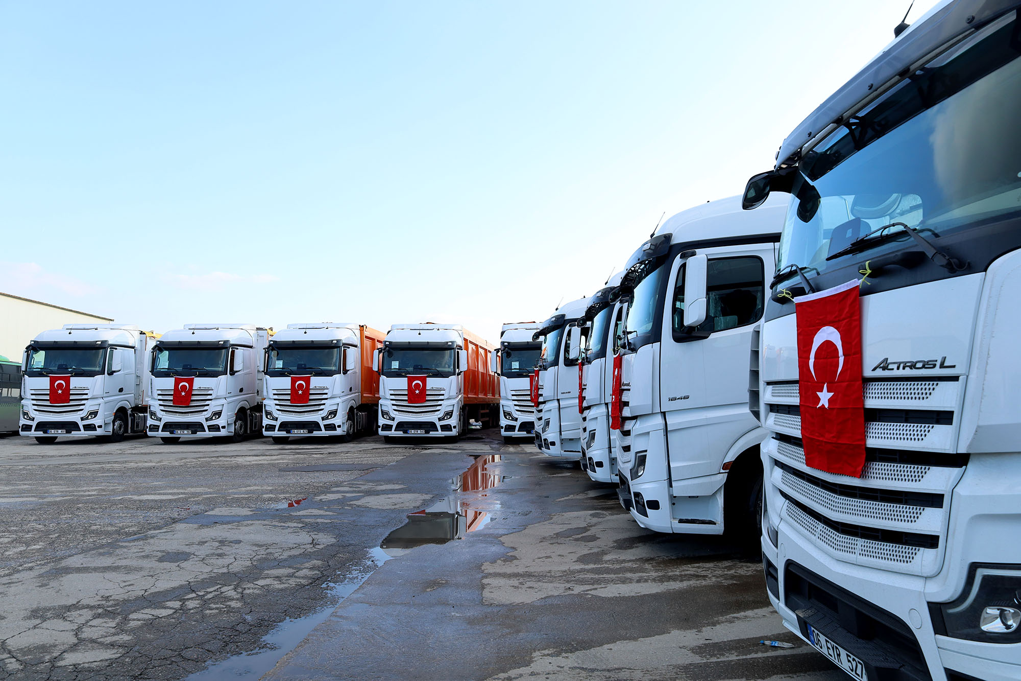 Büyükşehir katı atığın yüzde 45’ini son teknoloji 14 araçla taşıyacak: İnsan sağlığı için üst düzey hassasiyet