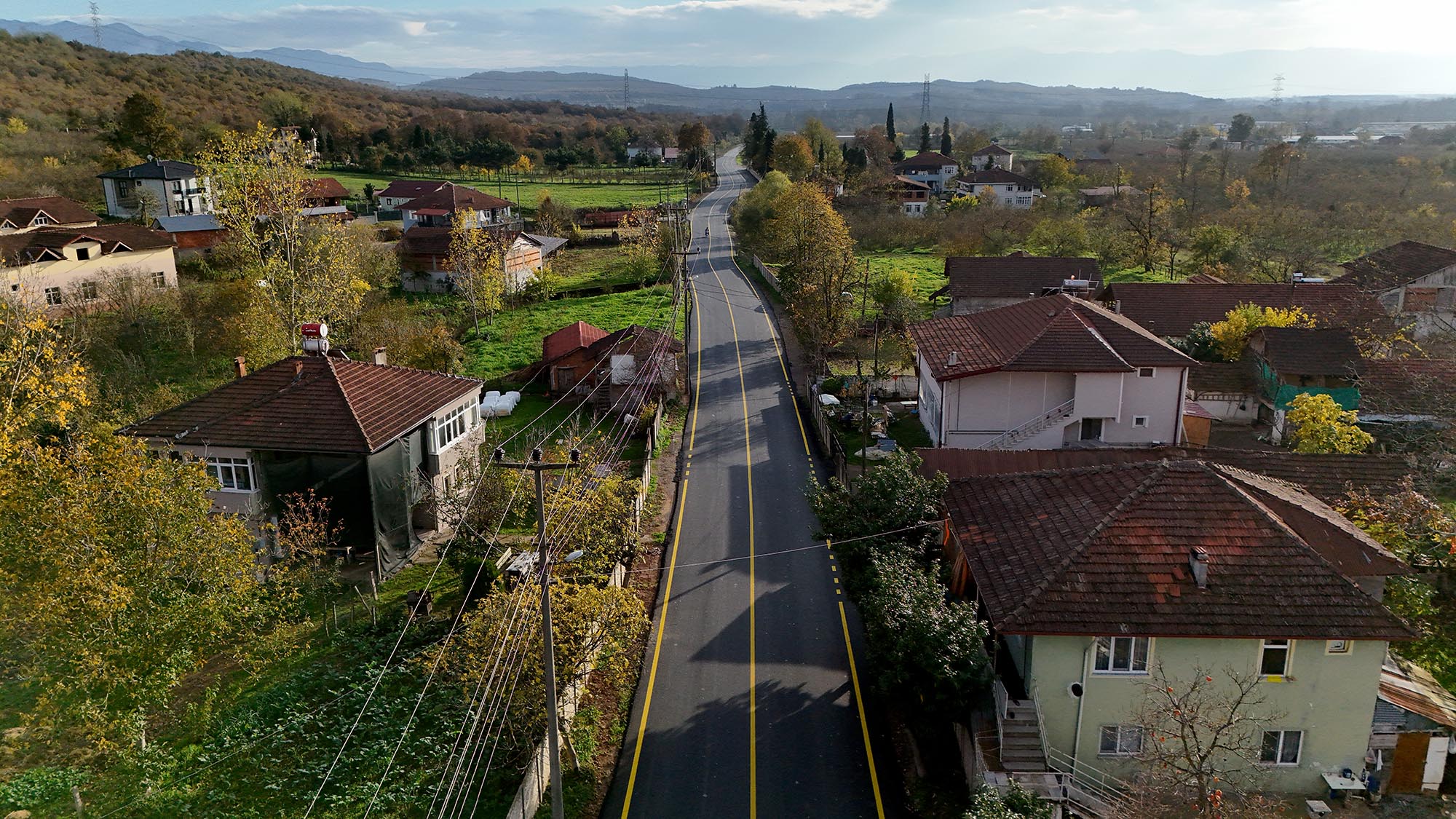 Büyükşehir Hendek’te 20 kilometrelik asfalt çalışmasını tamamladı