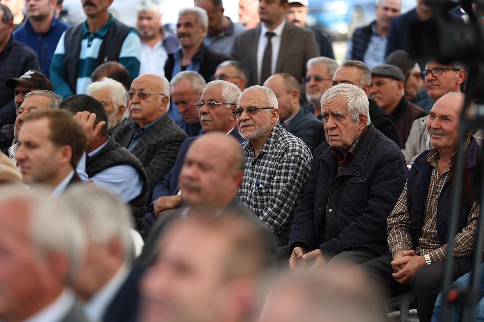 Mekece’de sosyal tesisin temeli atıldı: Yusuf Alemdar Pamukova’da yeni müjdeleri paylaştı