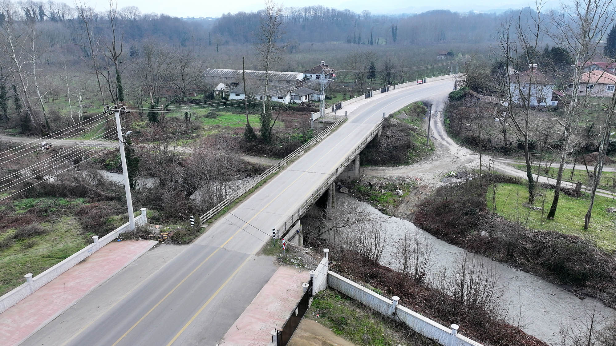 Başkan Alemdar açıkladı: Kanlıçay Deresi üzerine 44 metrelik köprü geliyor