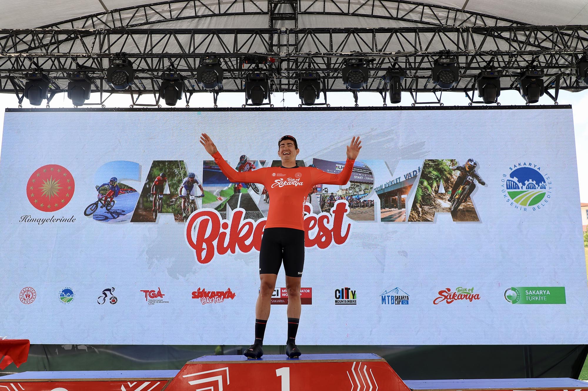 Pedallar döndü, Sakarya’da heyecan fırtınası başladı