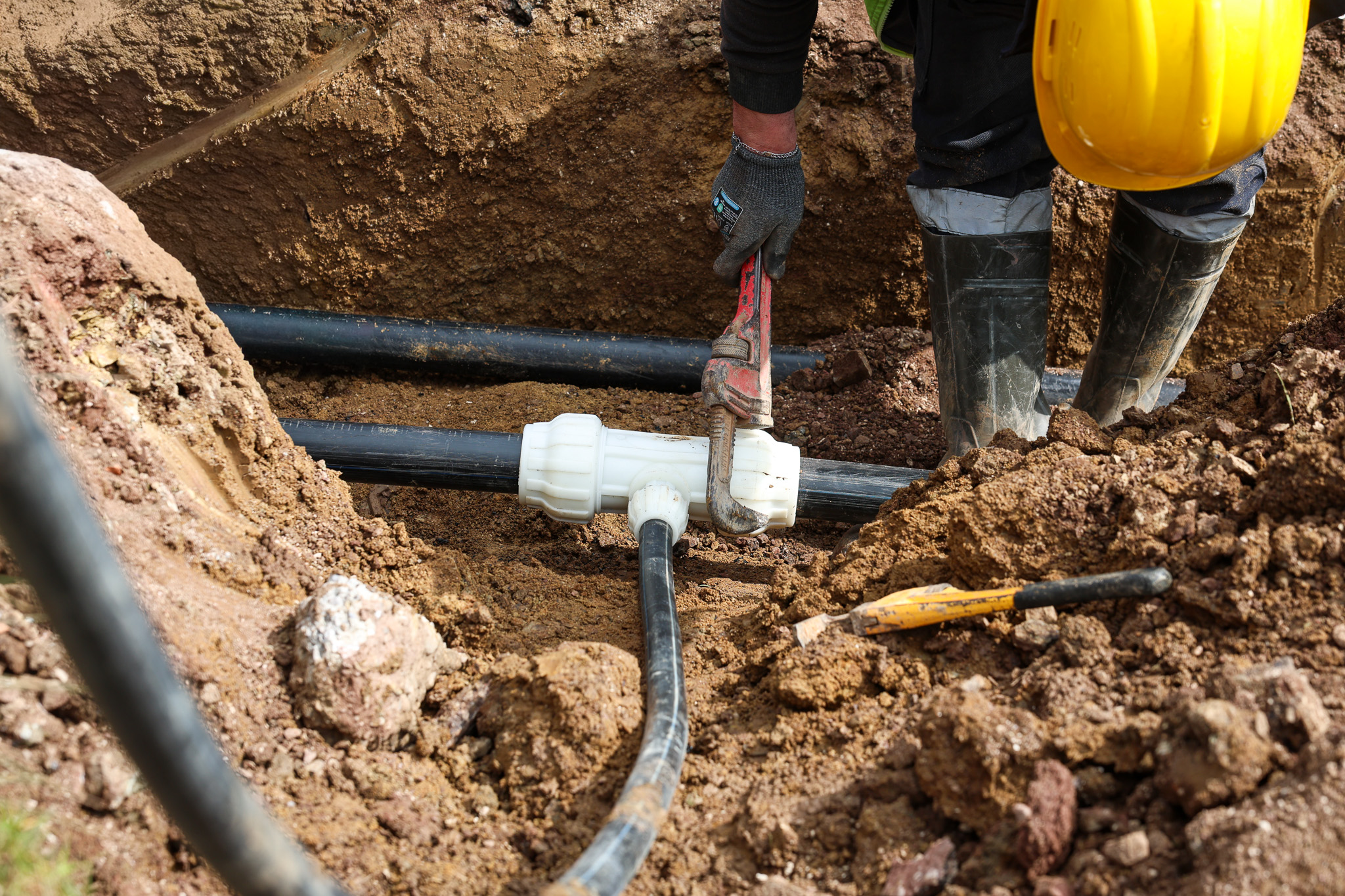 Kamışlı’da kaliteli hizmetin ikinci fazında 5 bin metrelik içme suyu hattı yenileniyor