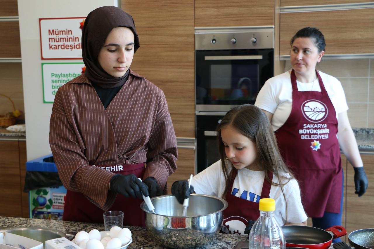 Anneleri ve çocuklar çölyak için farkındalık mesajını ‘glutensiz kreple’ verdi