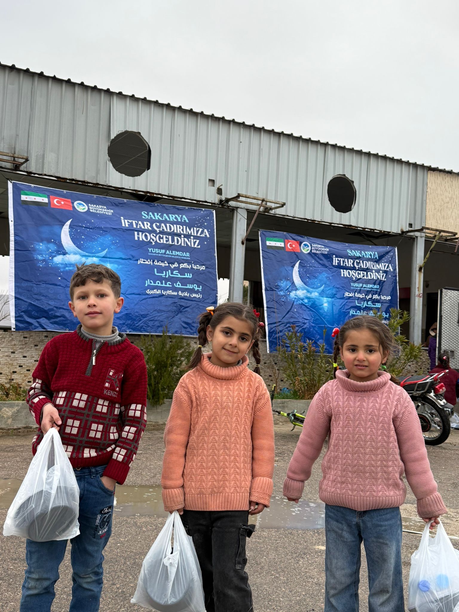Sakarya’dan kardeş şehir Şam’da gönül sofraları