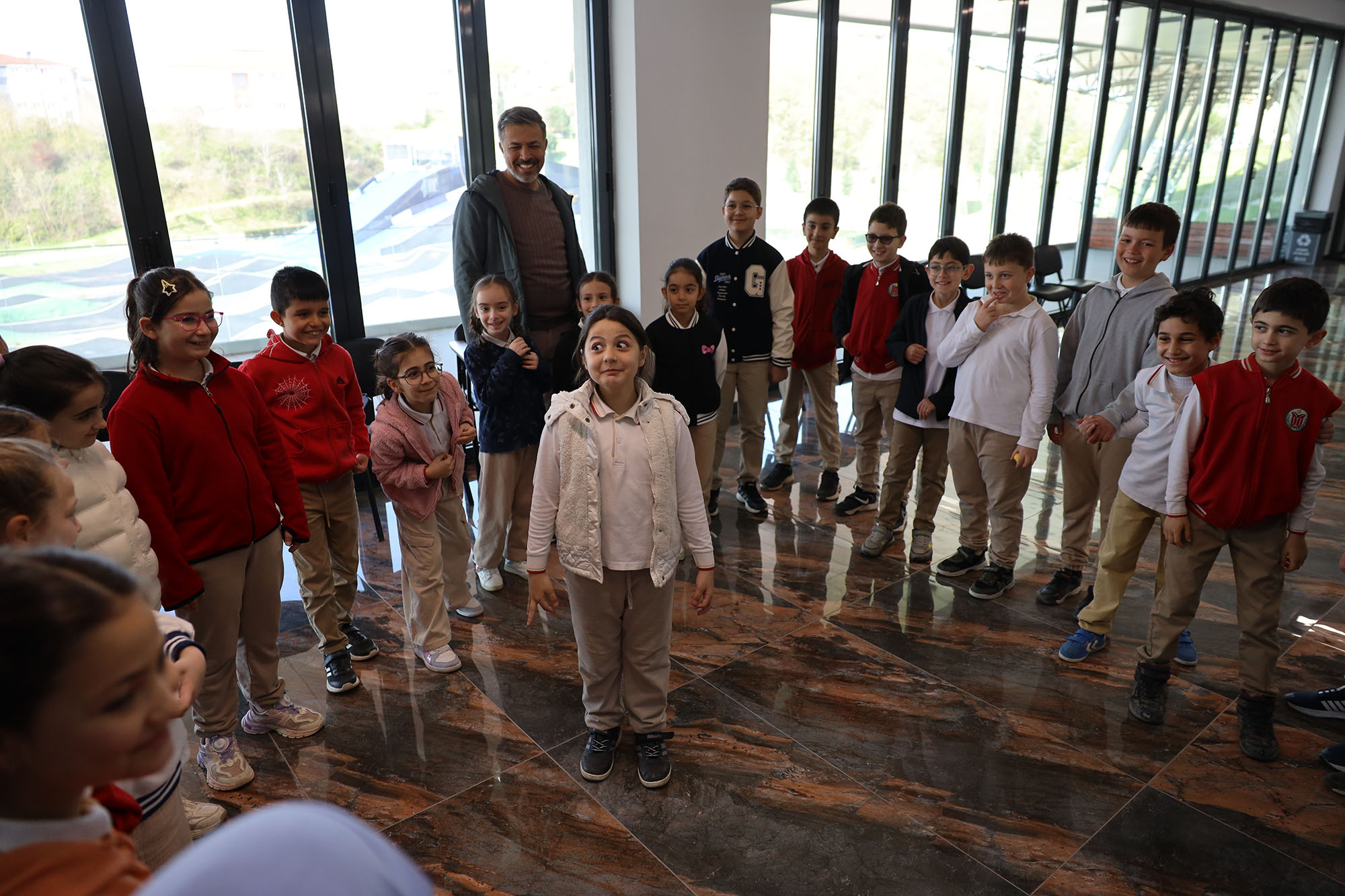 Minikler Ayçiçek Vadisi’nde dolu dolu bir gün yaşadı