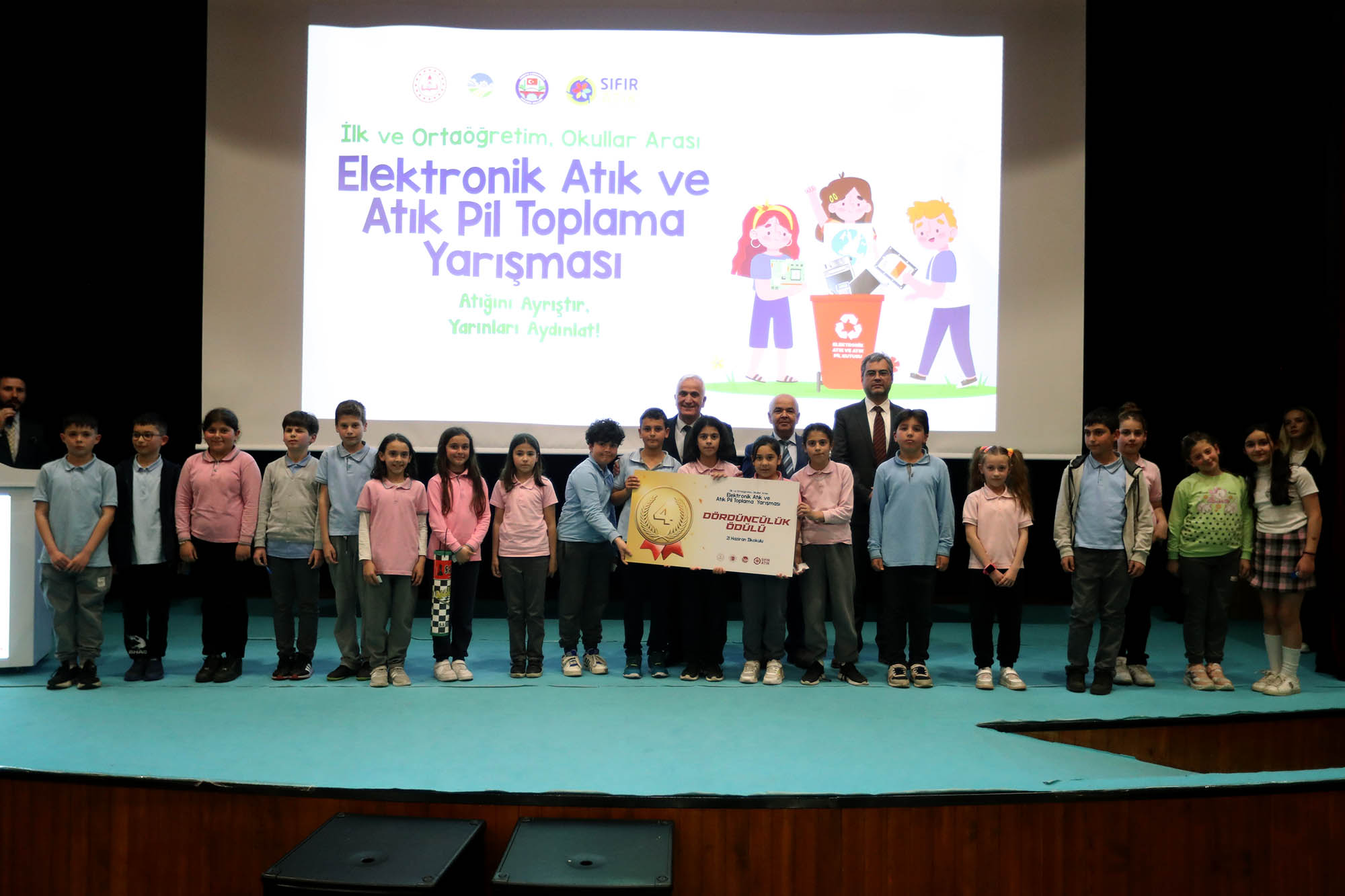 Elektronik Atık ve Atık Pil yarışmasında okullar ödüllerini aldı