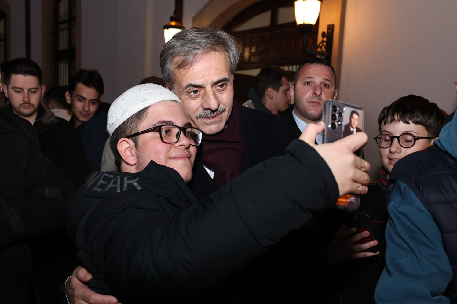 “Bayrama birlik ve sağlık içinde kavuşalım”