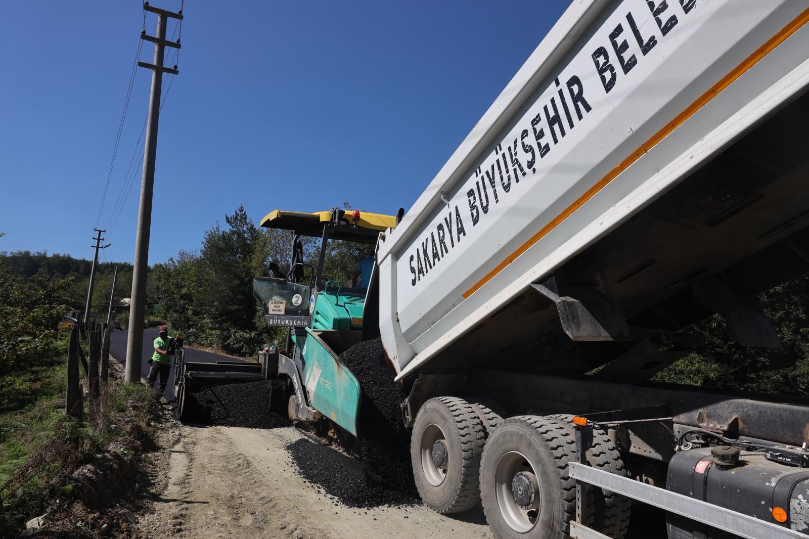 Büyükşehir, Sapanca’da seri asfalt çalışmalarına başladı: İlk adres Memnuniye
