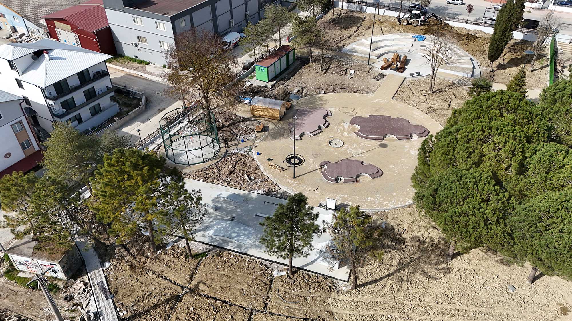 Kaynarca yeni buluşma noktasına kavuşuyor: Satranç alanı, ayak tenisi, tırmanma alanı, kaykay pisti…