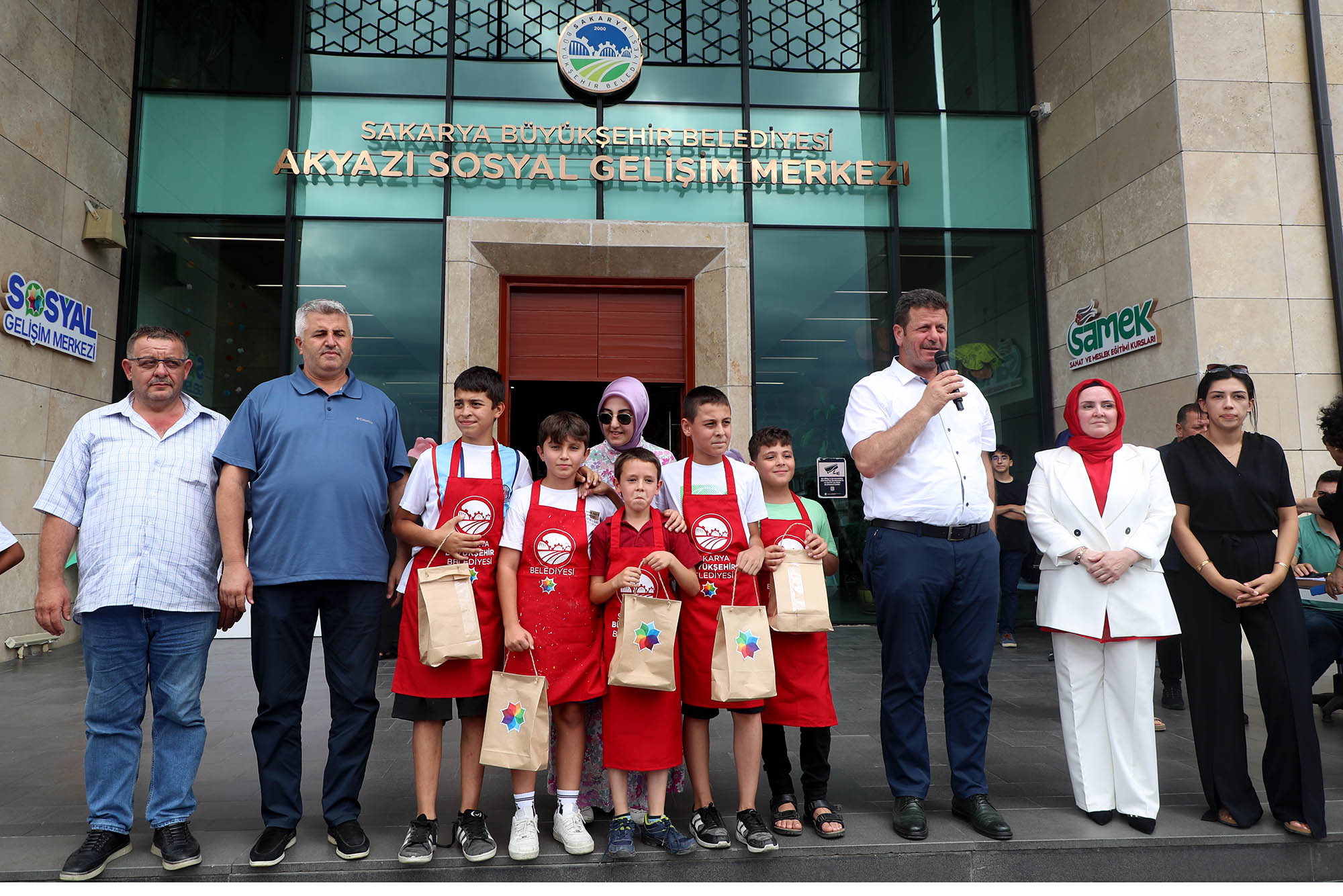 Akyazı SGM’de yaz kurslarına rengarenk bir veda