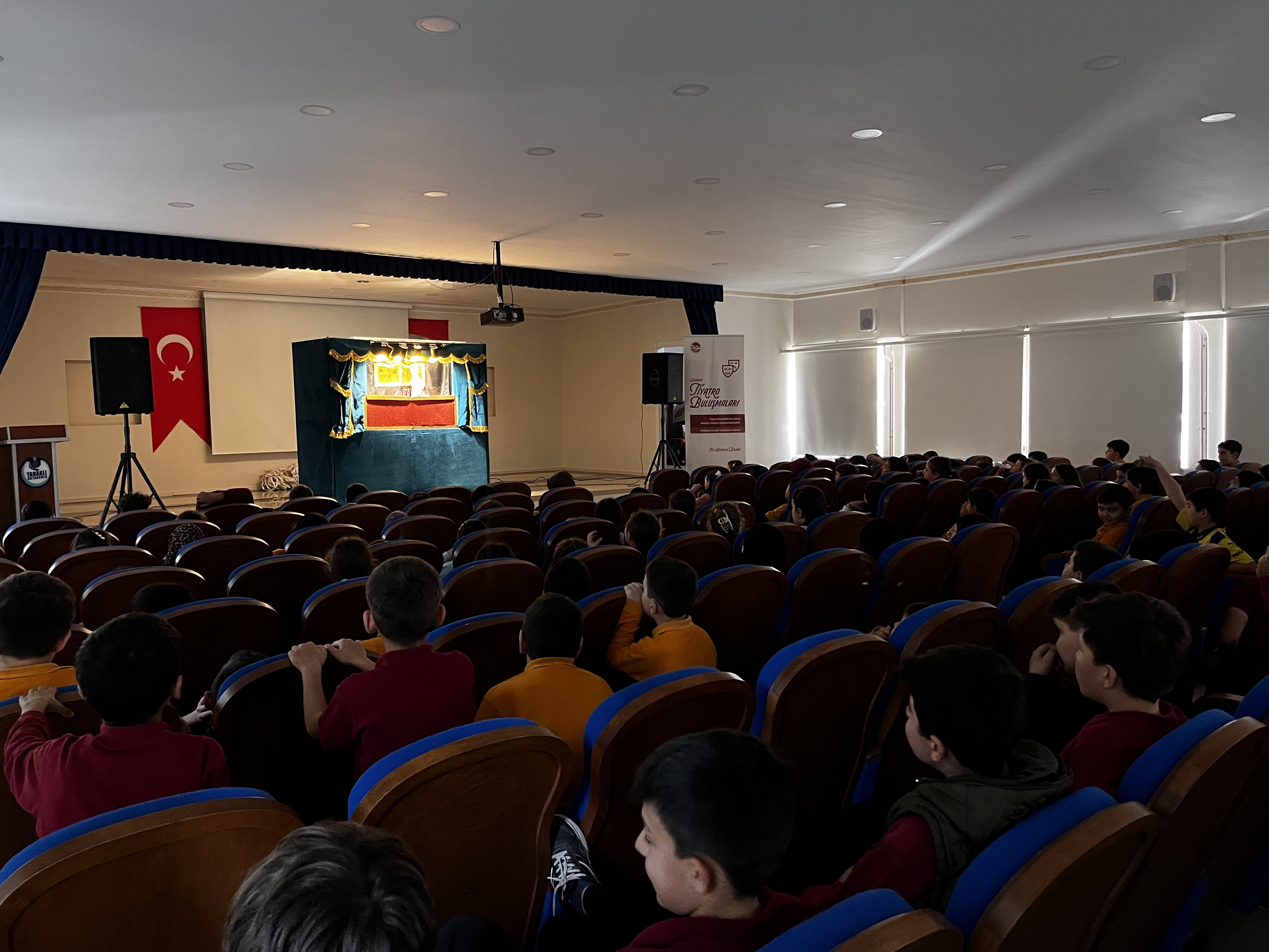 Taraklı’da “Çok Bilmiş İbiş” gösterisi büyük ilgi gördü