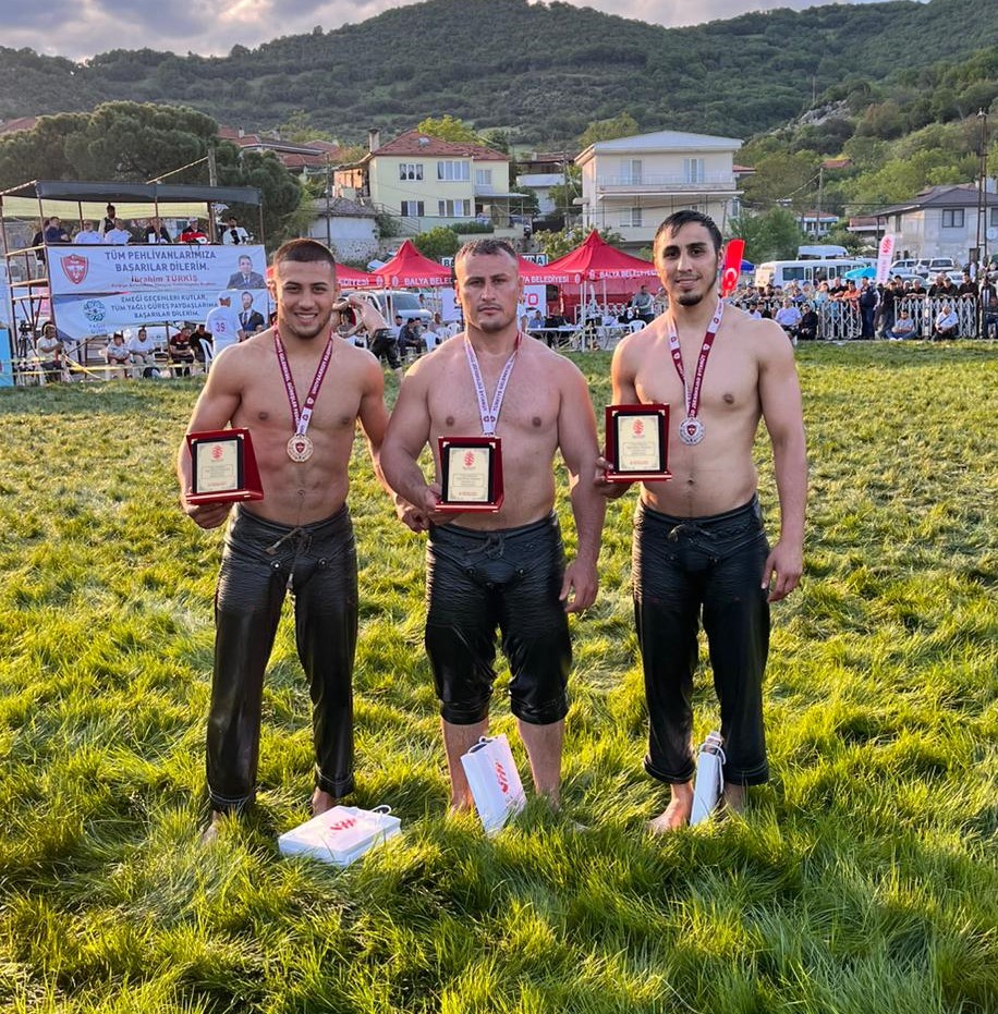 Büyükşehir sporcuları performanslarıyla göz dolduruyor