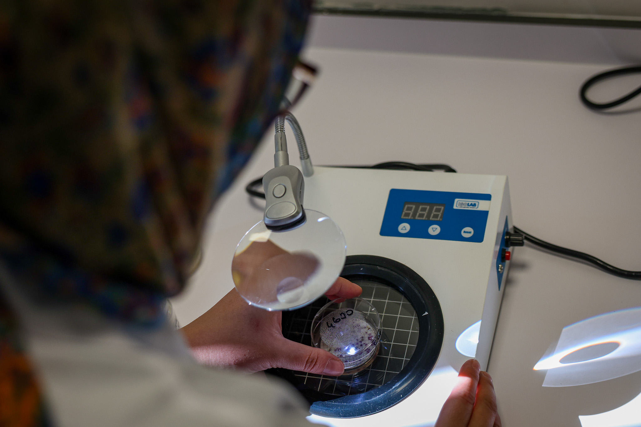 Odağı insan sağlığı olan tesiste içme suyu 226 farklı parametrede kontrol ediliyor
