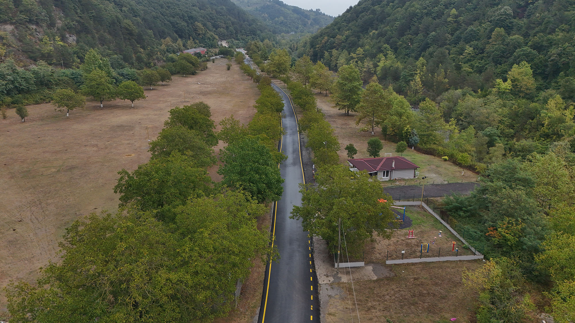 Sapanca’da 5 kırsal mahallede 10 kilometrelik asfalt mesaisi tamamlandı