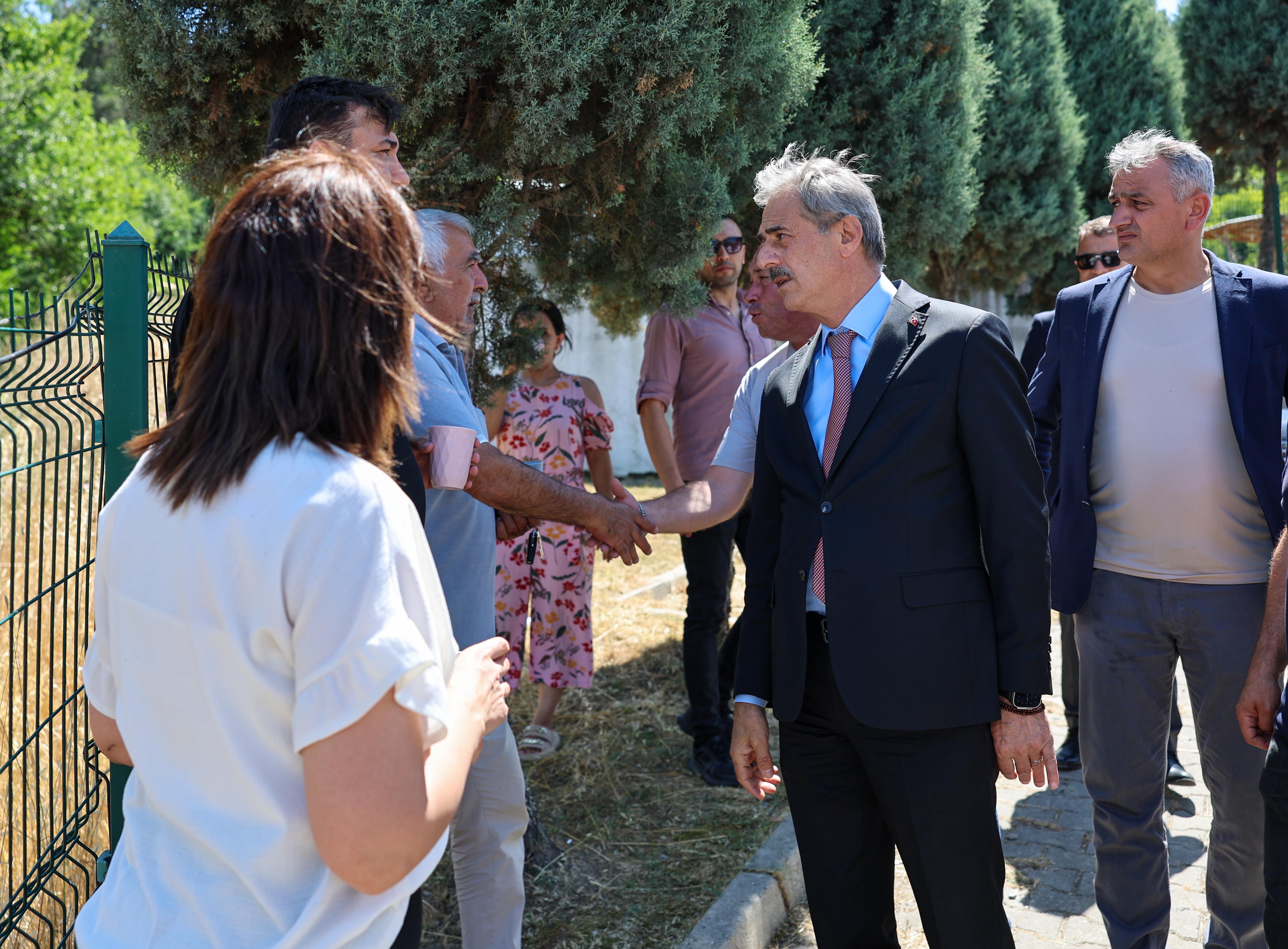Büyükşehir’den Söğütlü’de çıkan yangınla ilgili açıklama: Yusuf Alemdar ihbardan hemen sonra bölgeye hareket etti