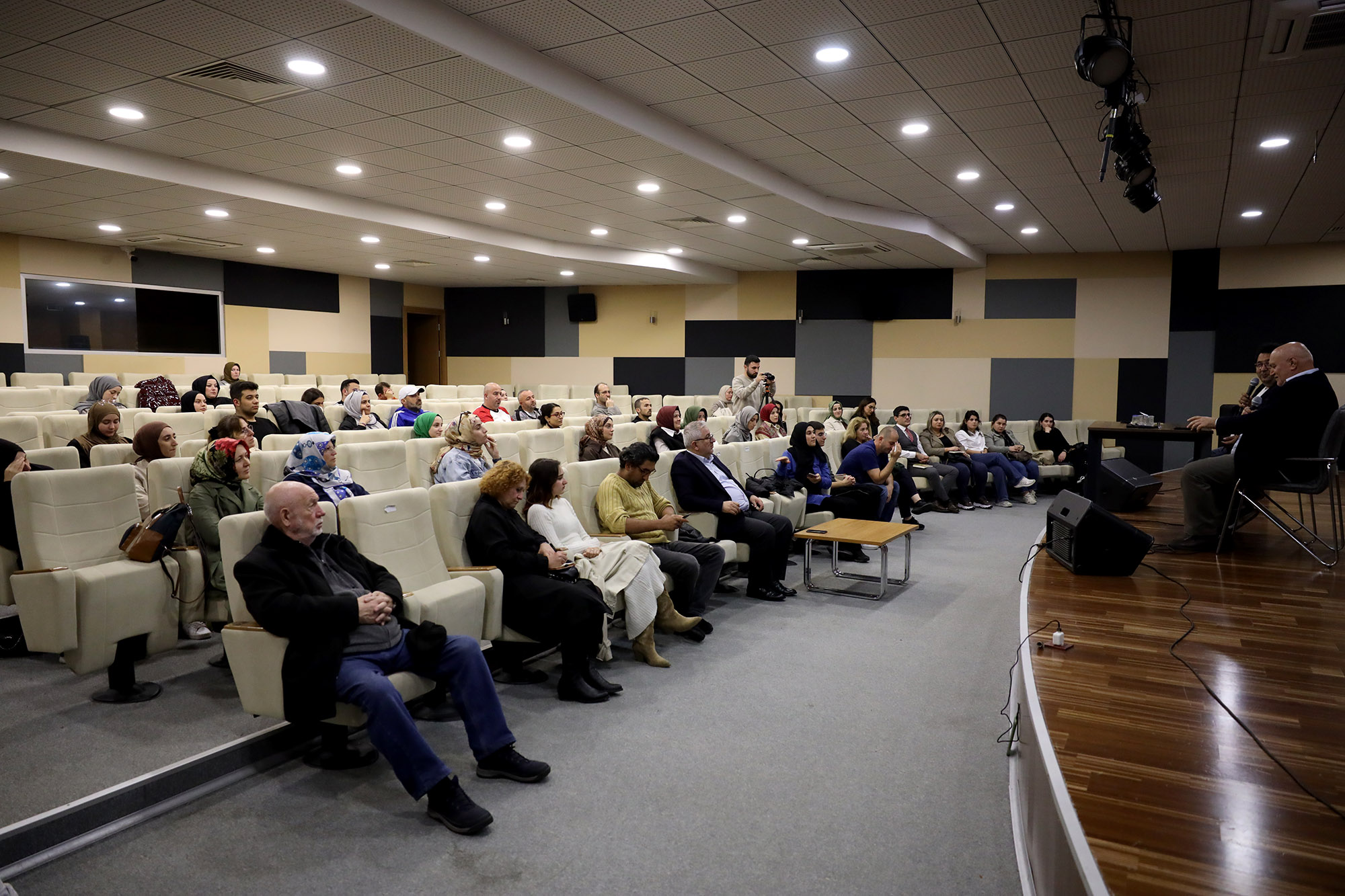 Büyükşehir Tarih Atölyesi Prof. Dr. Ahmet Taşağıl’ın konuk olduğu programla başladı