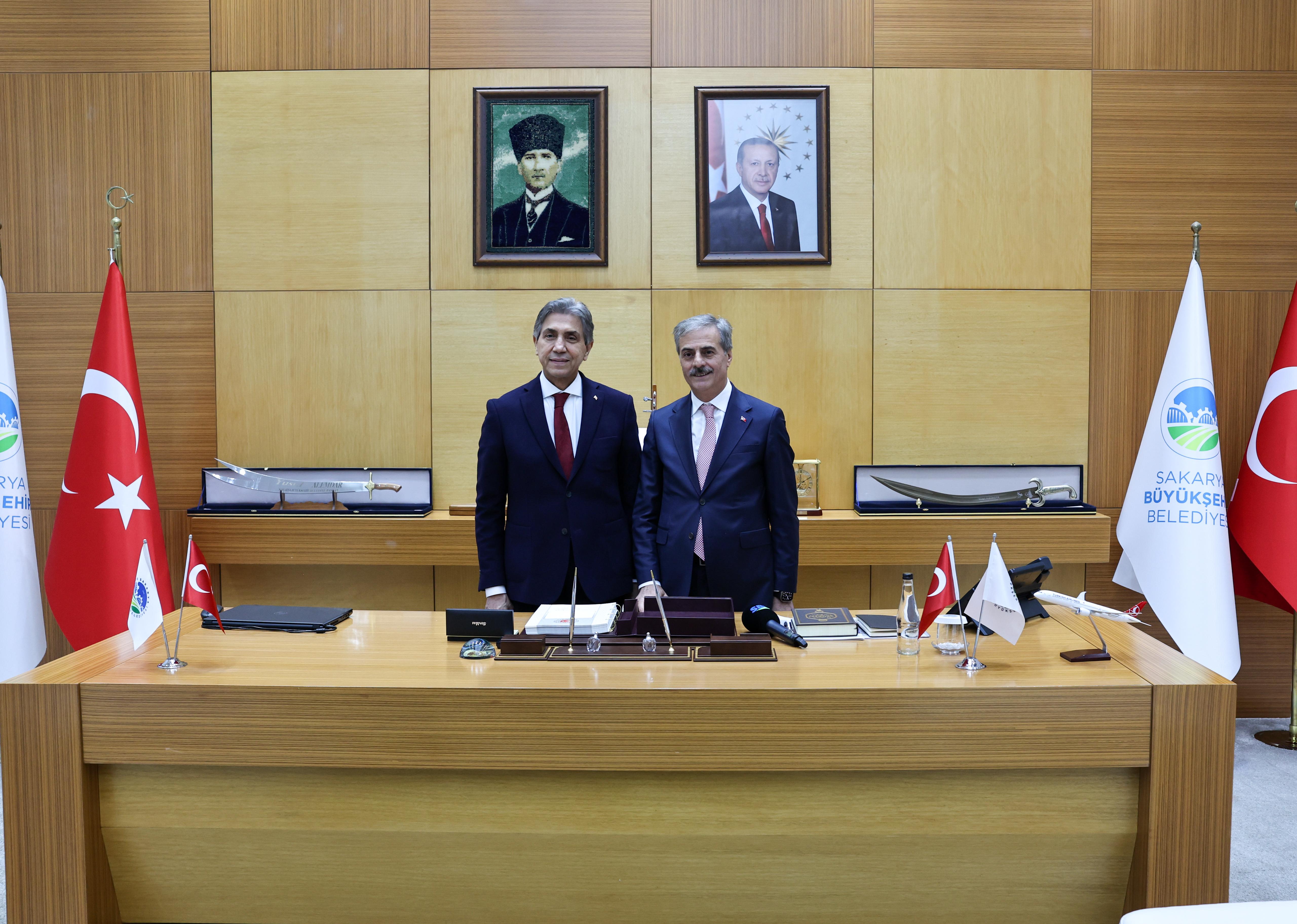 “Belediyecilikte Türkiye’ye örnek projeleri hayata geçirmenin gayretiyle çalışıyoruz”