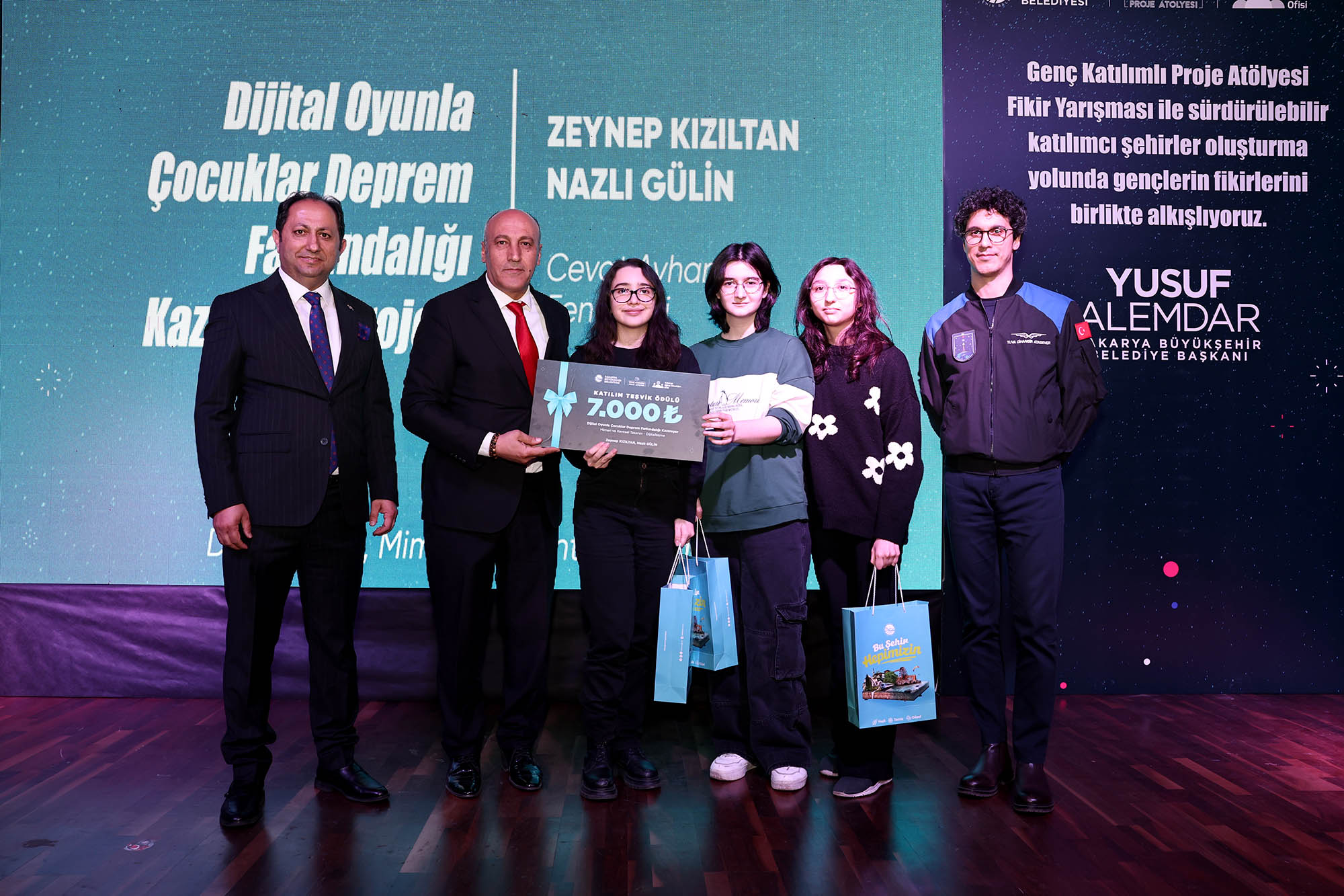 “Uzaydan dünyayı görmek tarifsizdi”