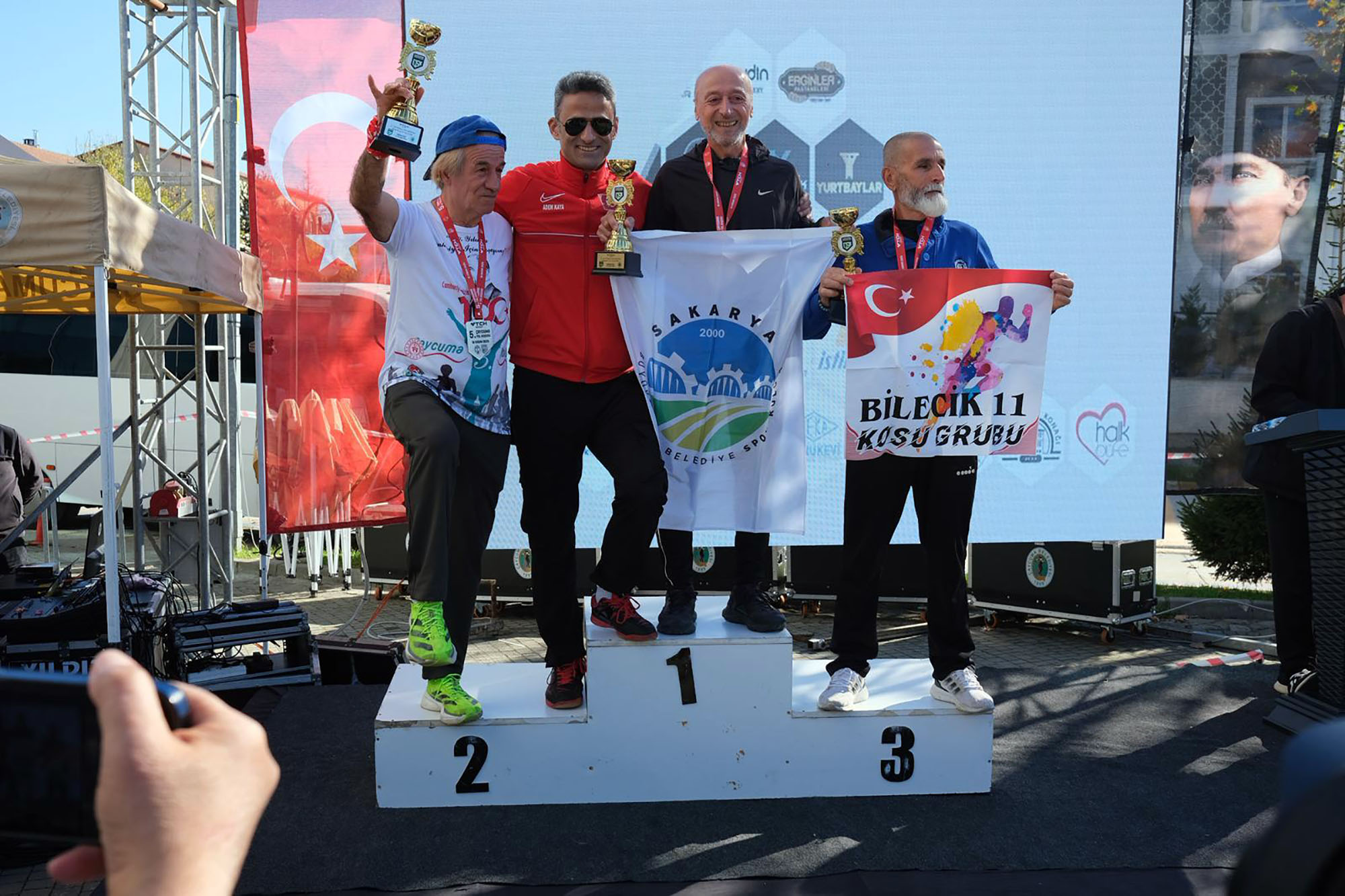 Büyükşehirli sporculardan madalya yağmuru: Başarıları göz dolduruyor…