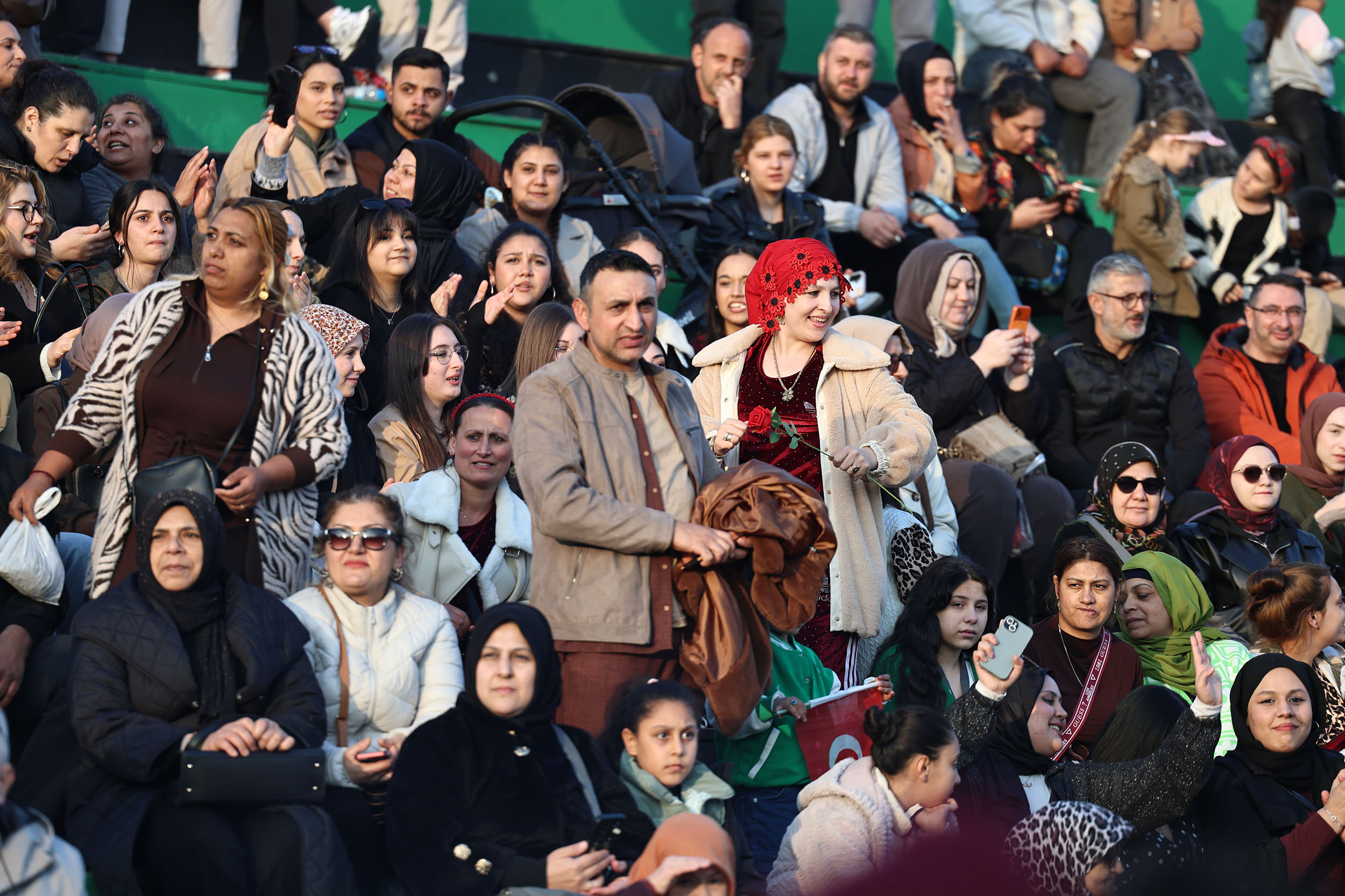Roman Kültürü Şenliği Sakarya’da rengarenk bir şölene dönüştü