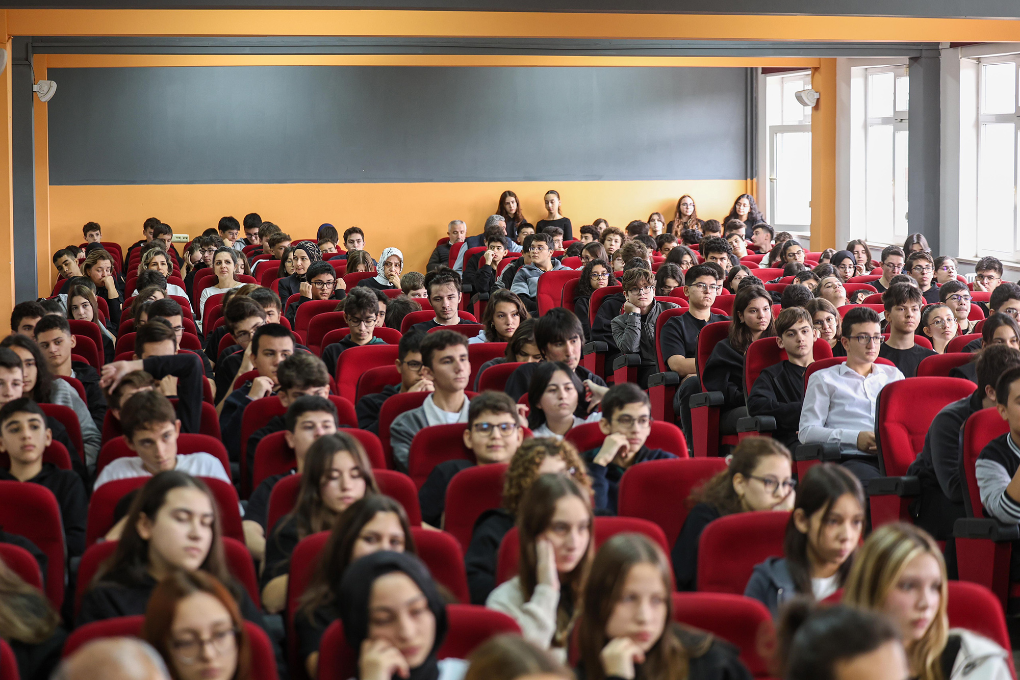 Sakarya gençliğine hizmet edecek eserleri bir bir hayata geçiriyoruz