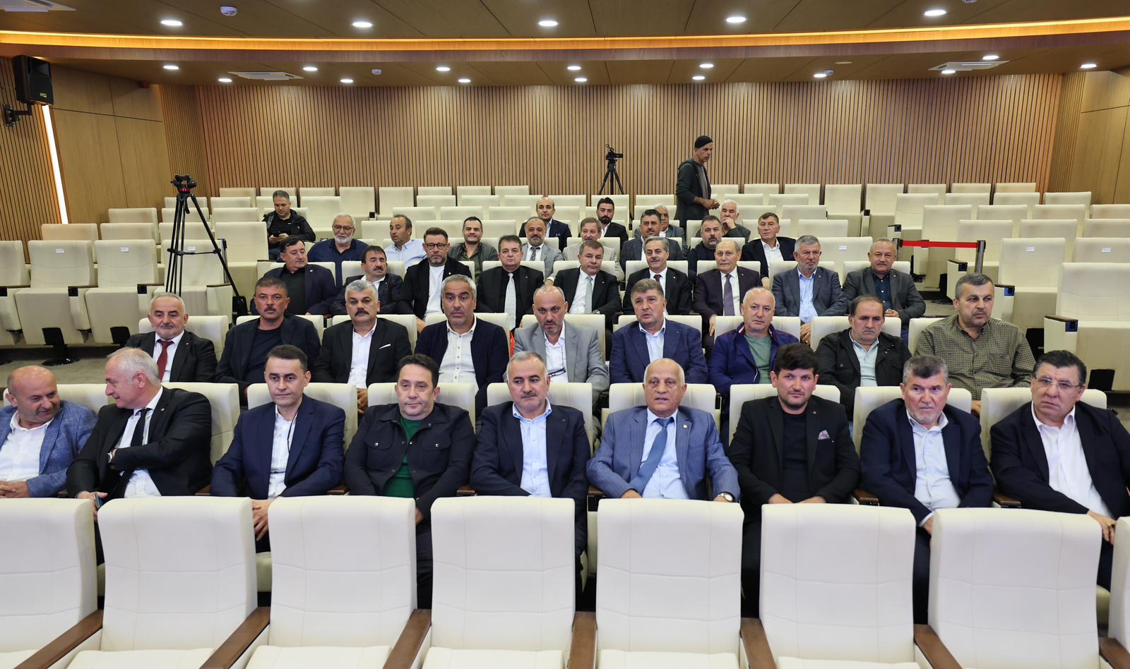 “Sanayide dönüşüm sürecine başlıyoruz”