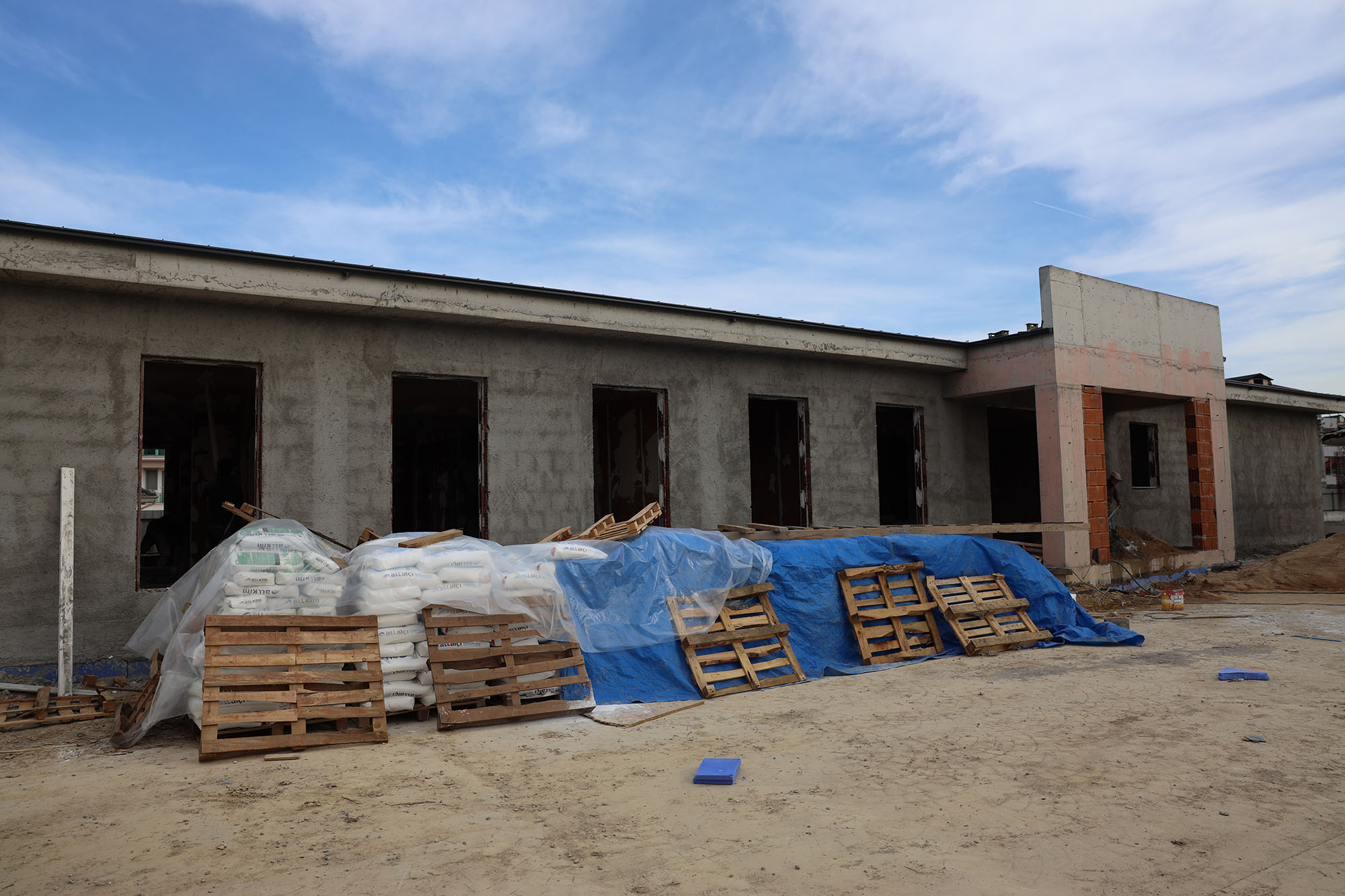 Arifiye yüzme havuzu ve gençlik merkezine kavuşuyor: Binlerce gencin sabırsızlıkla beklediği projede son durum