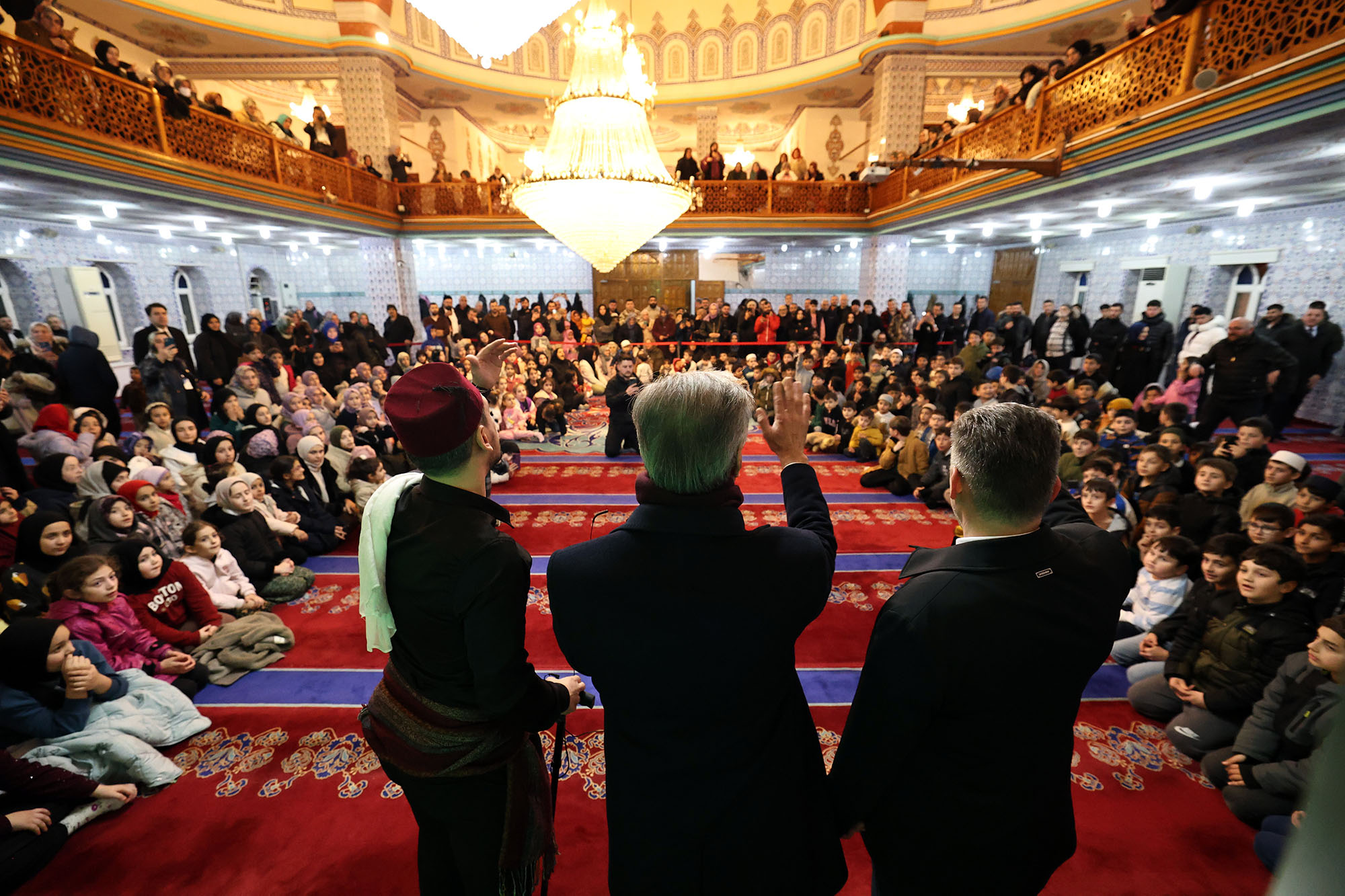 Büyükşehir, 16 ilçede 6 bin çocuğu Ramazan sevinciyle buluşturdu