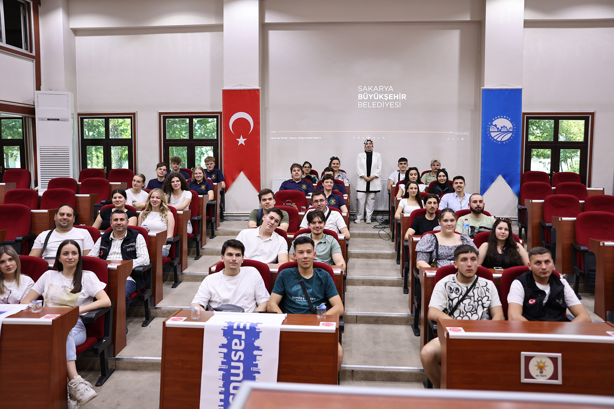 Büyükşehir’in ‘dirençli şehir’ hedefi farklı renklerden gencin ilgi odağı oldu