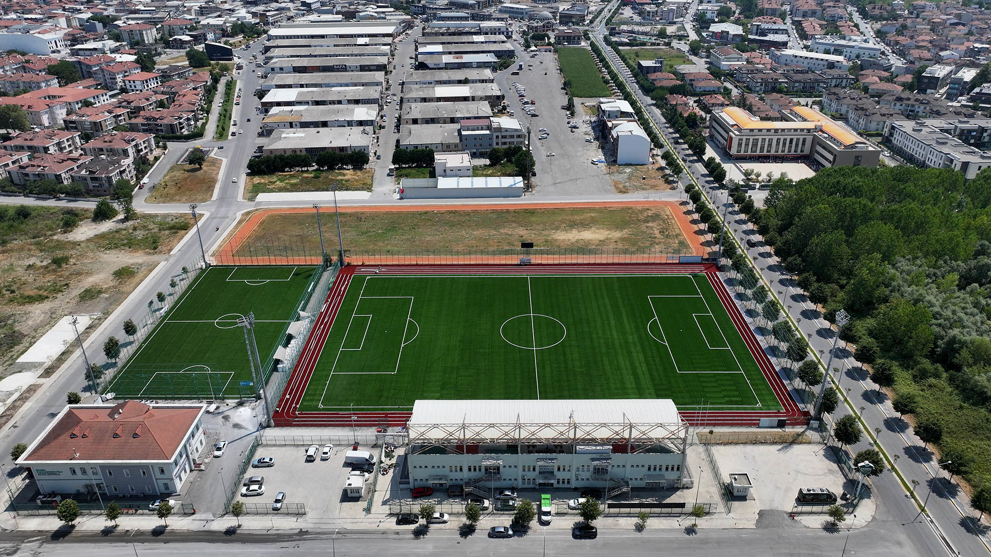 Ekrem Karaberberoğlu Spor Tesisi’ne FIFA kalite onayı