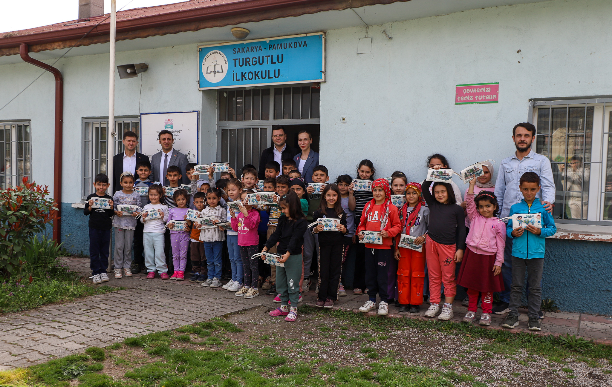 Şehrin yeni ‘Su Müfettişleri’ rozetlerini aldı