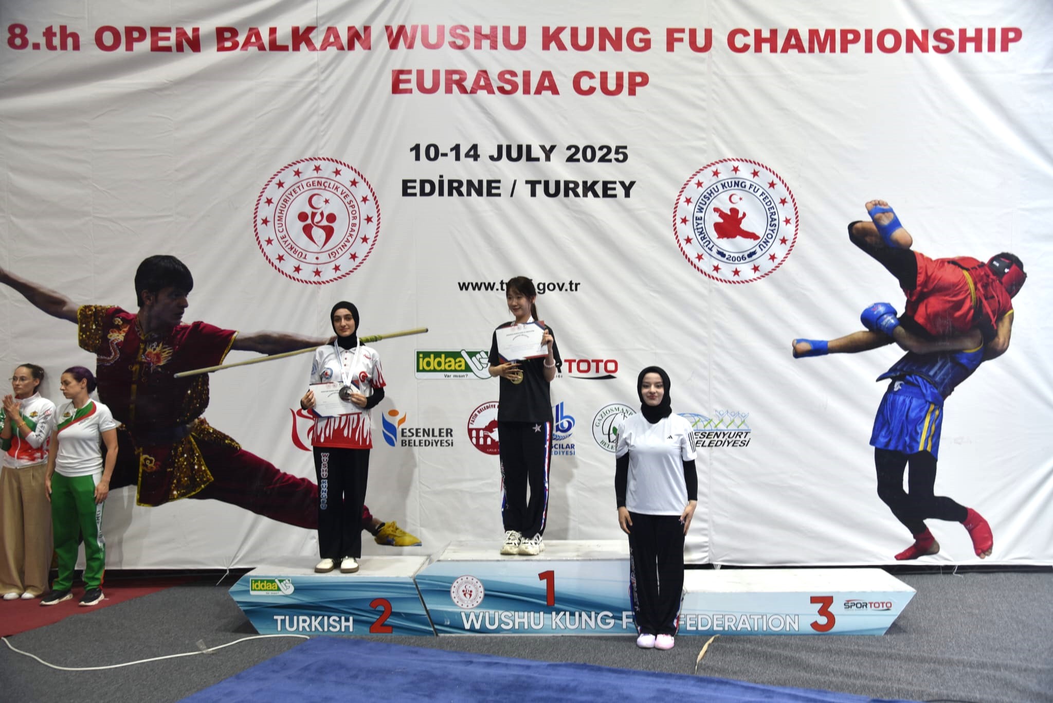 Büyükşehir’in ‘wushu kung fu’ takımından tarihi başarı: Madalya yağmuruna tuttular…