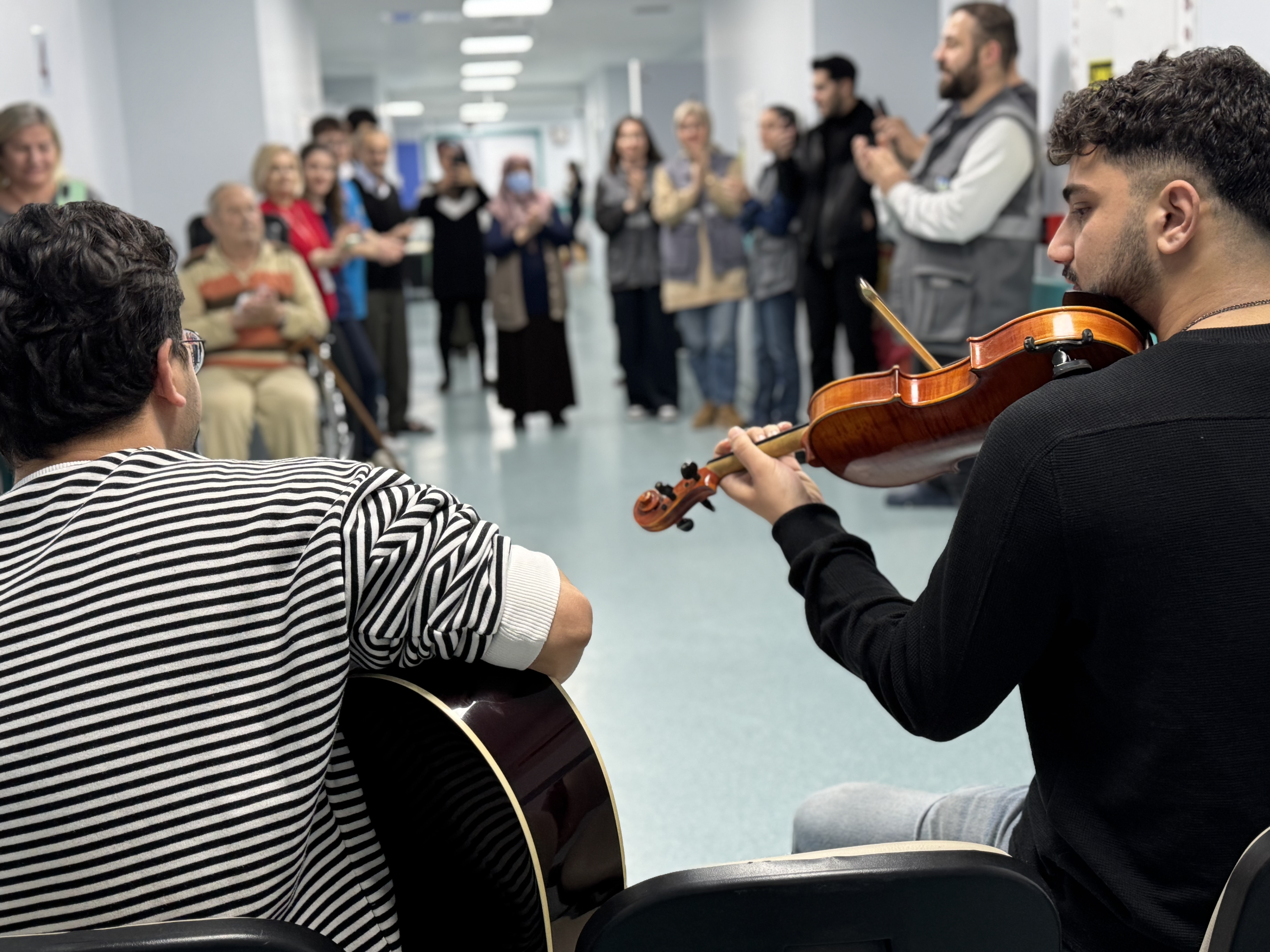 Büyükşehir’den hastalara mini konser morali