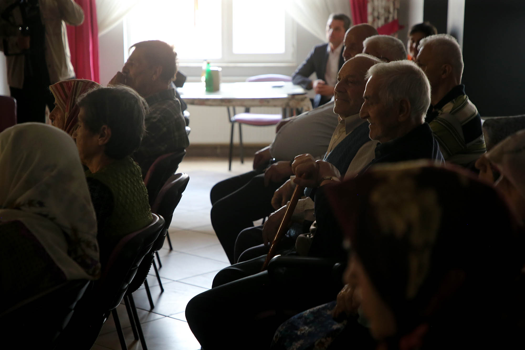 Büyükşehir’den yaşlıların yüzünde tebessüm olan ziyaret
