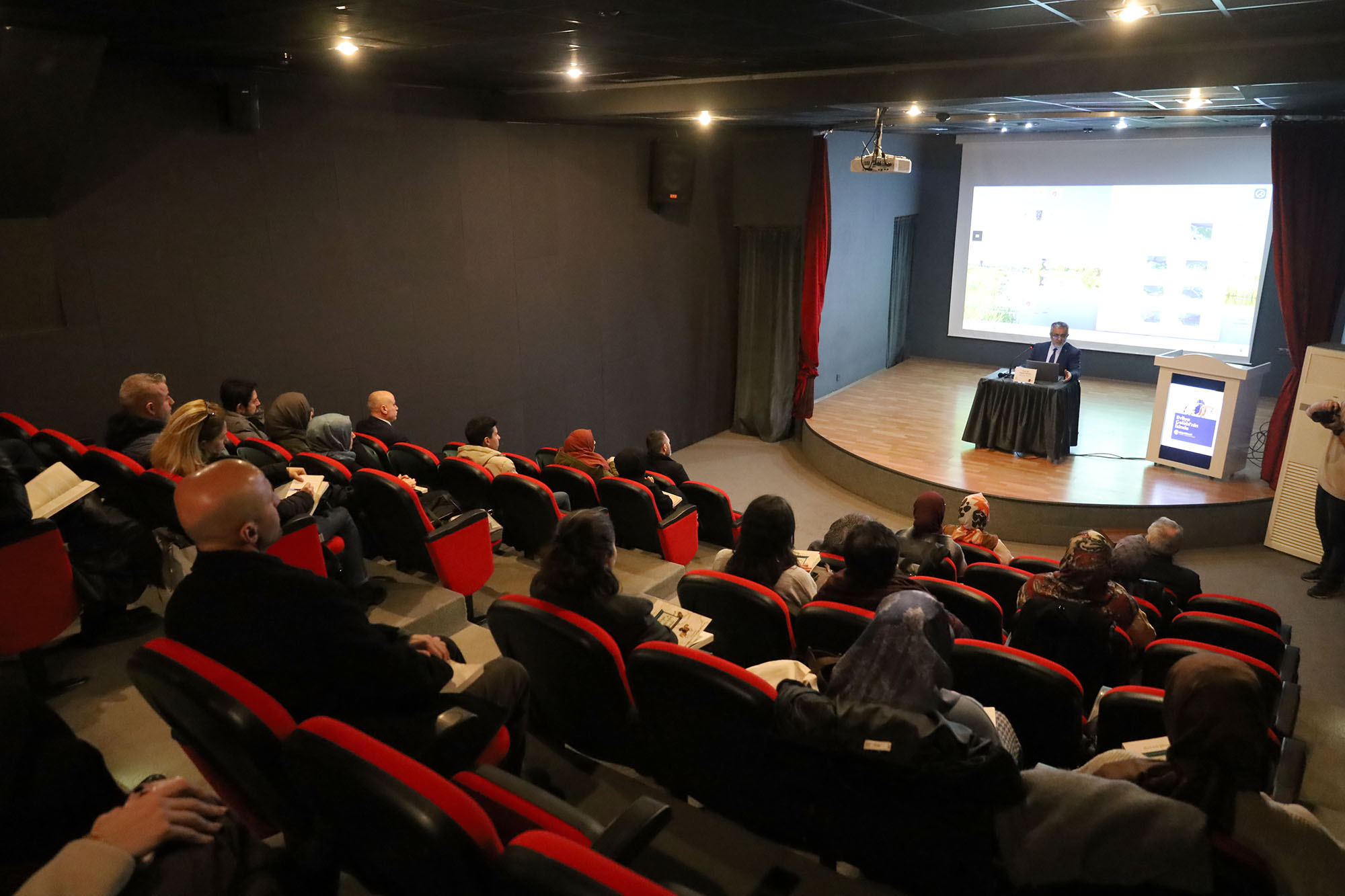 Evliya Çelebi’nin gözünden Sakarya: Prof. Dr. Hayati Develi OSM’de anlattı