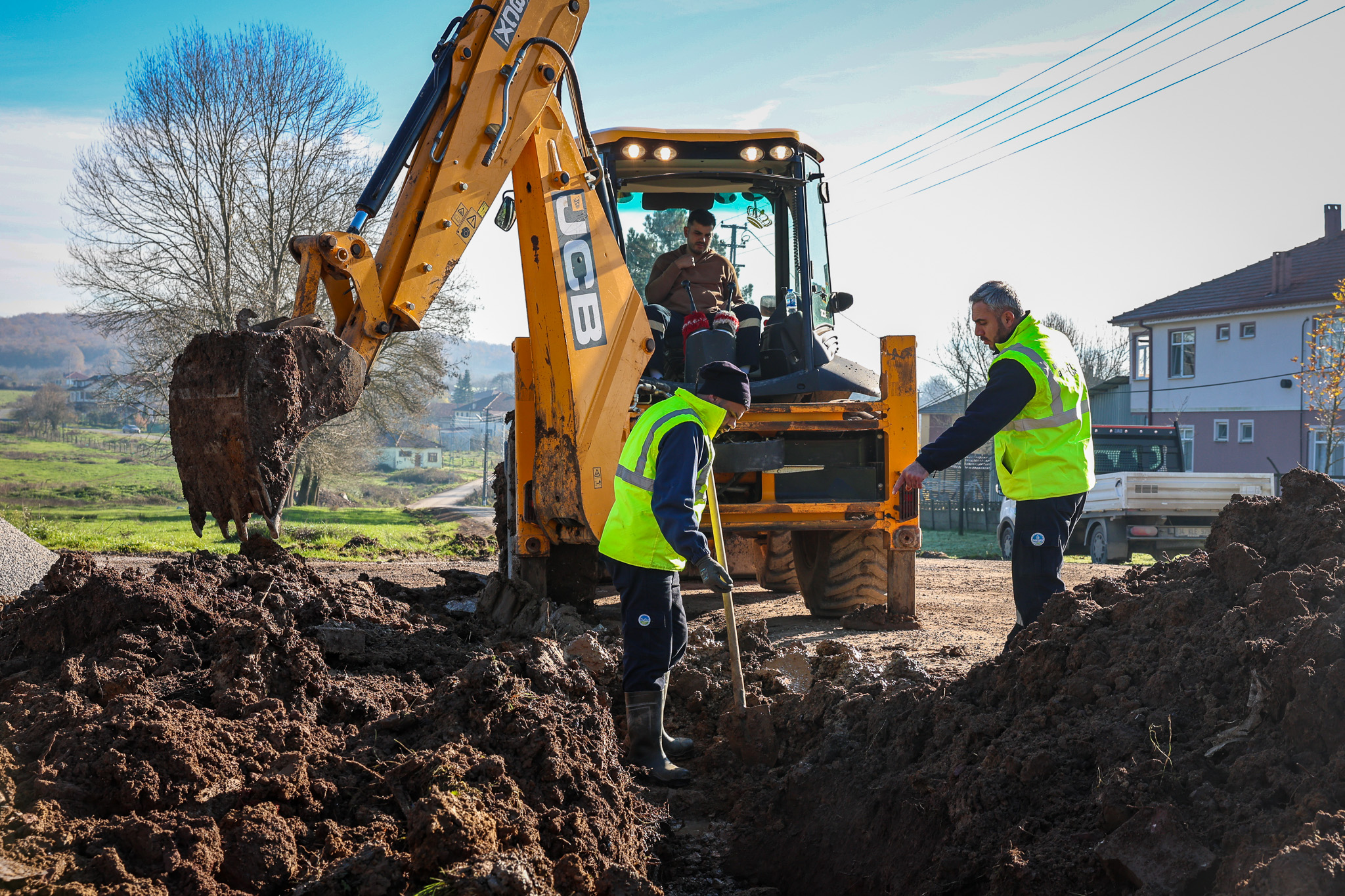 5 kilometrelik yeni hat Söğütlü Yeniköy’ün içme su geleceğinin teminatı olacak