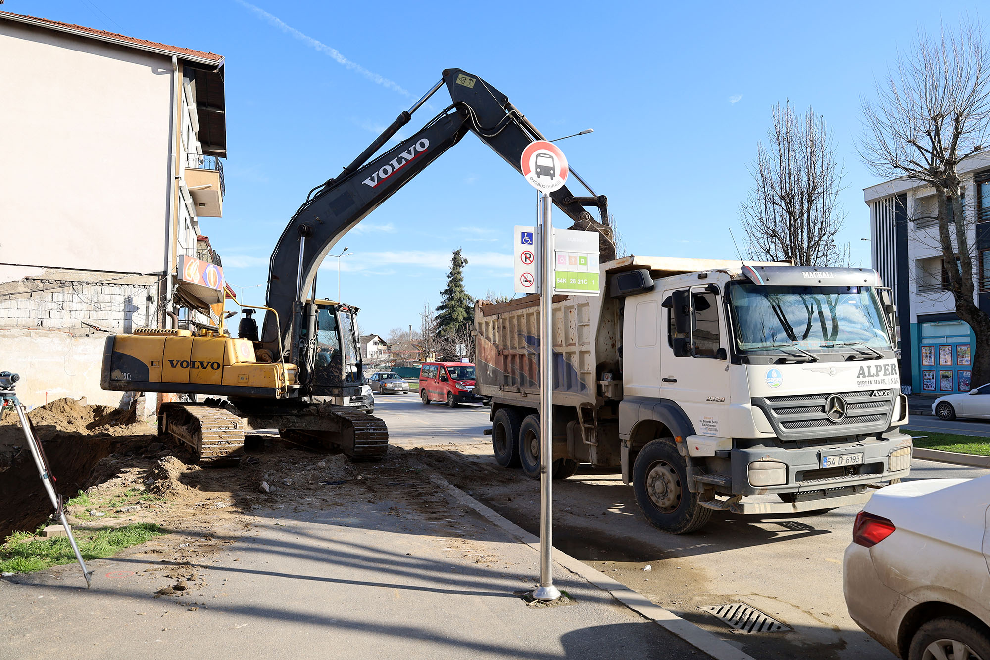 Sakarya’nın merkezindeki Osmanlı hatırası tarihi konak ihtişamlı günlerine dönüyor: İlk kazma vuruldu