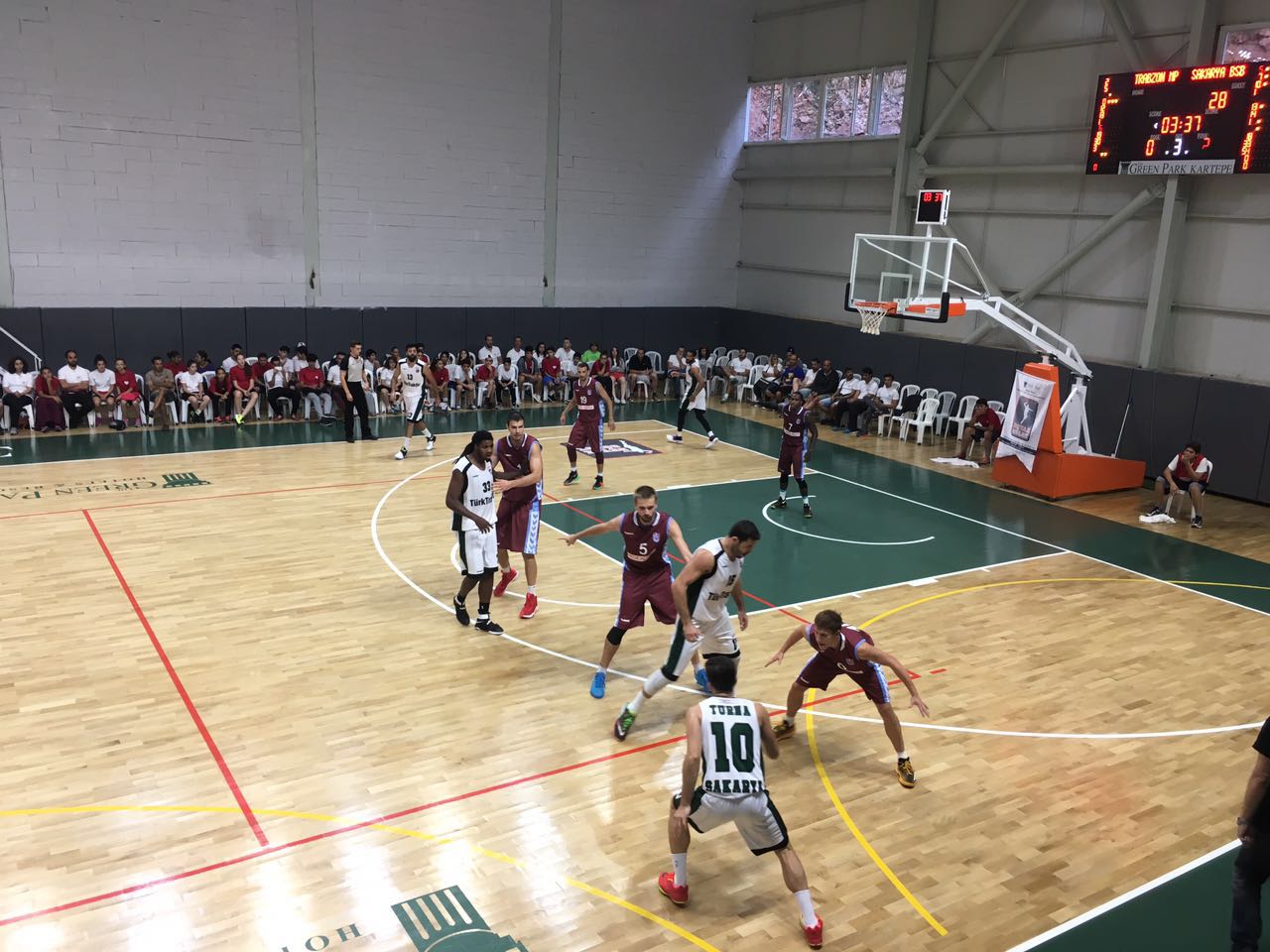 Büyükşehir Basket Son Saniyede