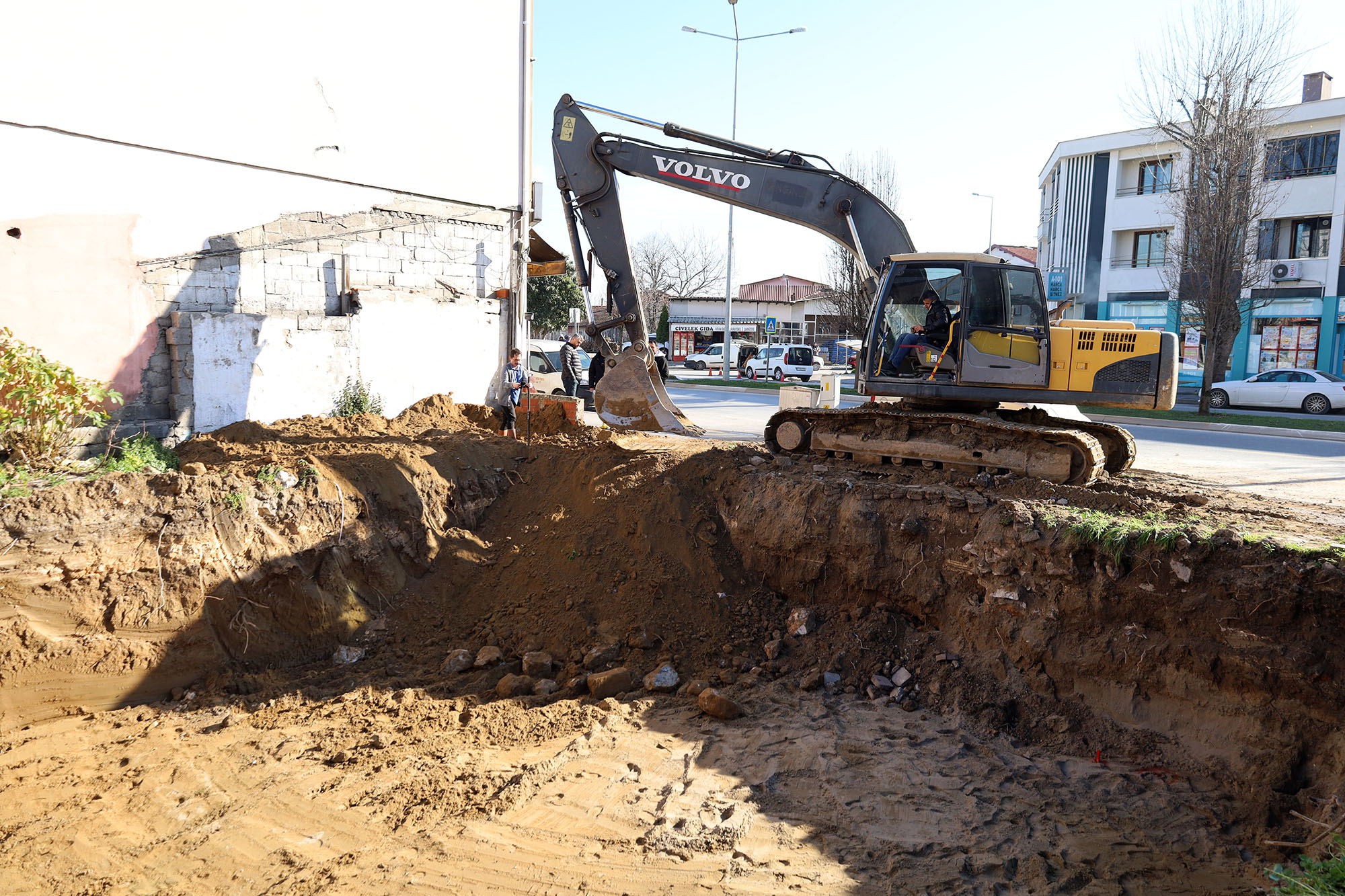 Sakarya’nın merkezindeki Osmanlı hatırası tarihi konak ihtişamlı günlerine dönüyor: İlk kazma vuruldu