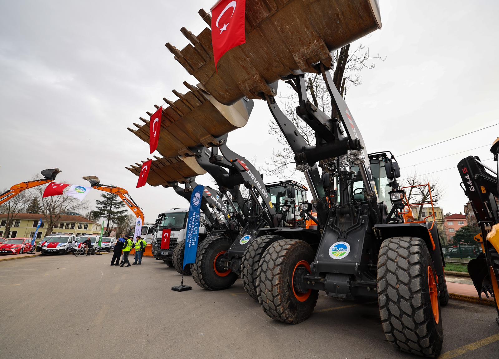 Büyükşehir’den Sakarya'ya hizmet için 484 milyon TL ile 59 araçlık dev yatırım