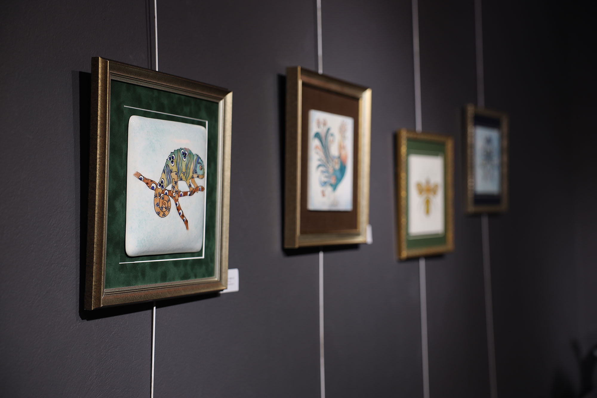 Genç sanatçıların hazırladığı “Topraktan Geleneğe Çini” sergisi OSM’de açıldı