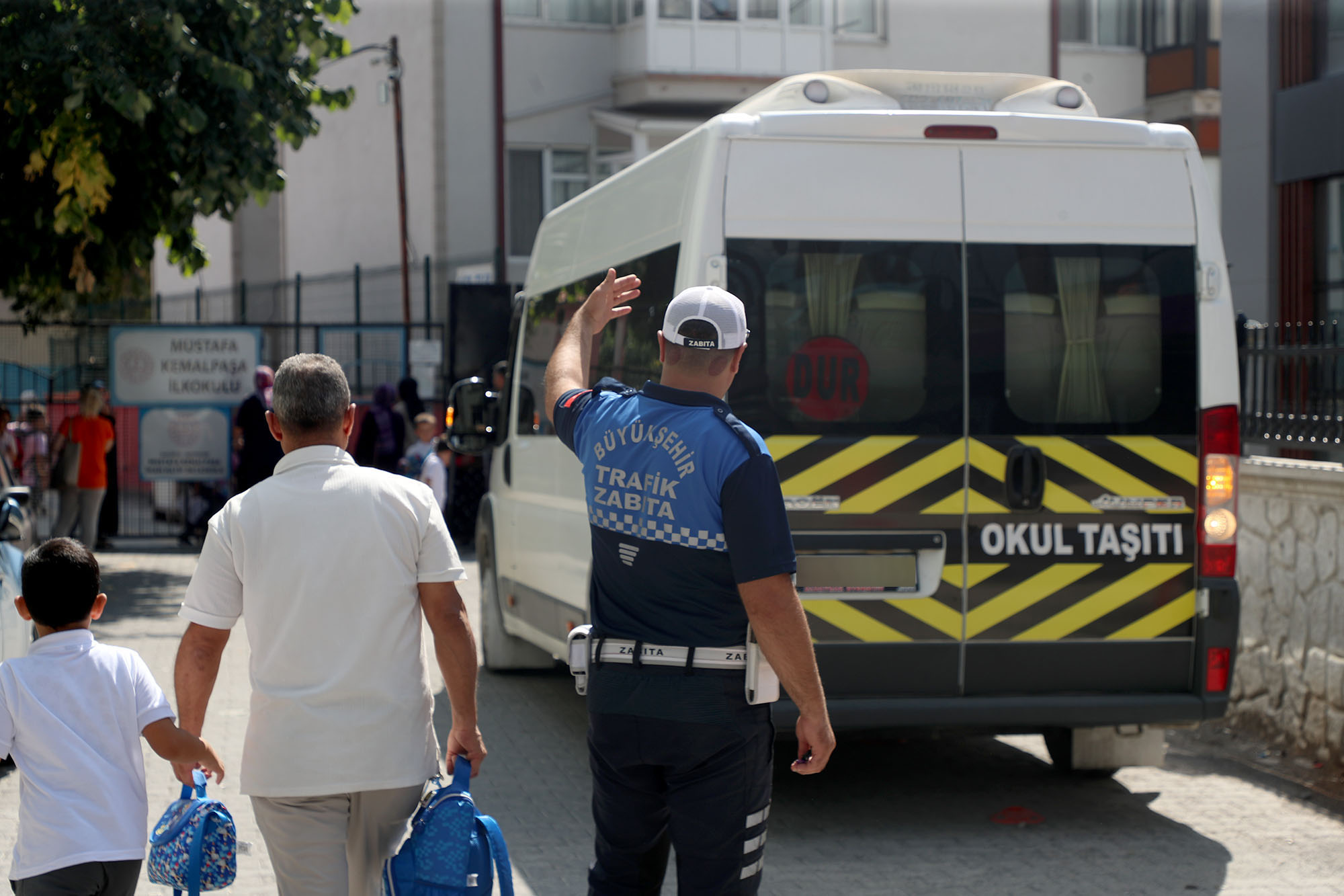 Büyükşehir huzurlu ve güvenli bir eğitim sezonu için görevde: Okul çevrelerinde ‘huzur’ uygulaması