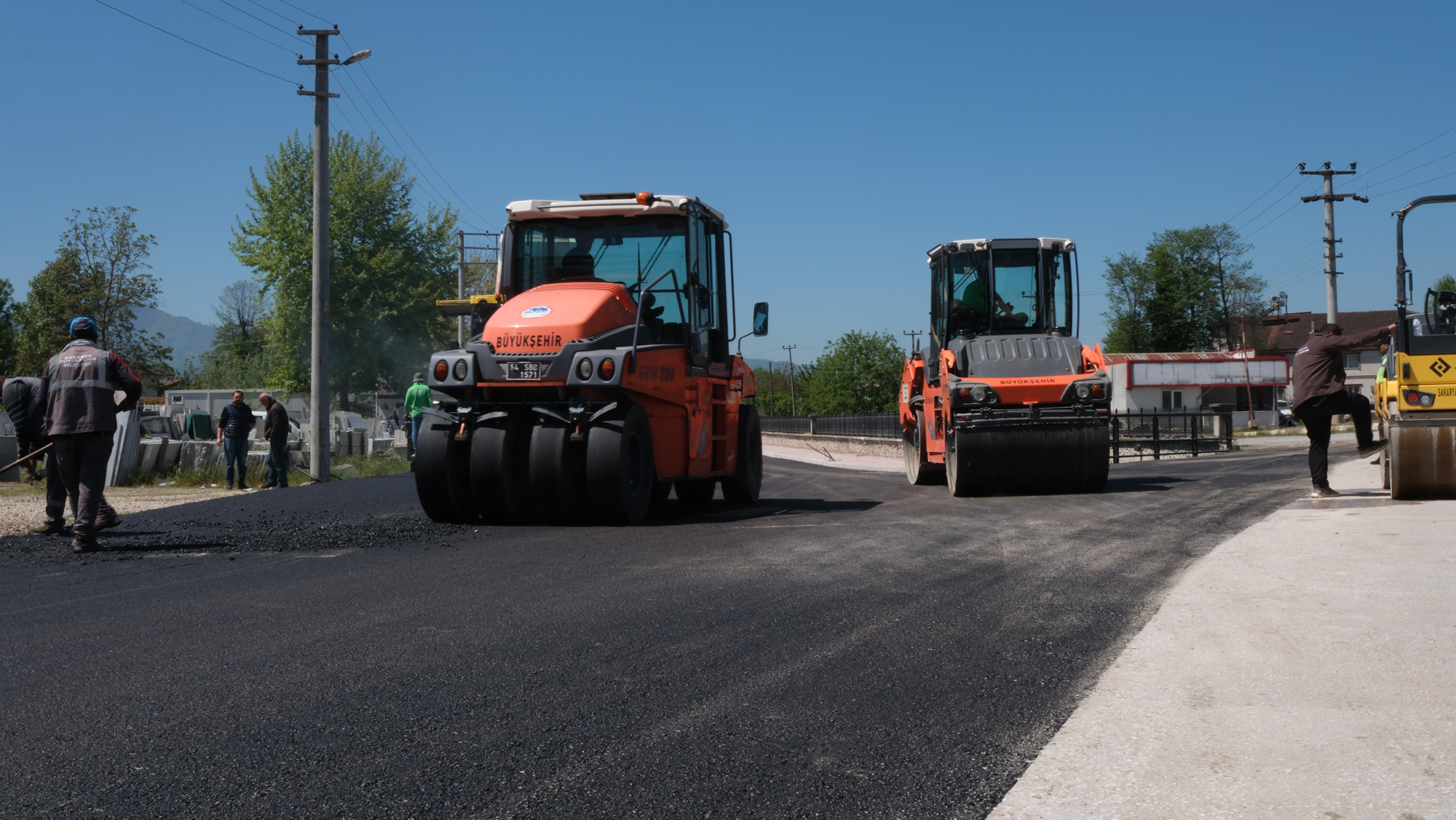 Akyazı’da duble yol ve rekreasyon projesi tamamlanıyor