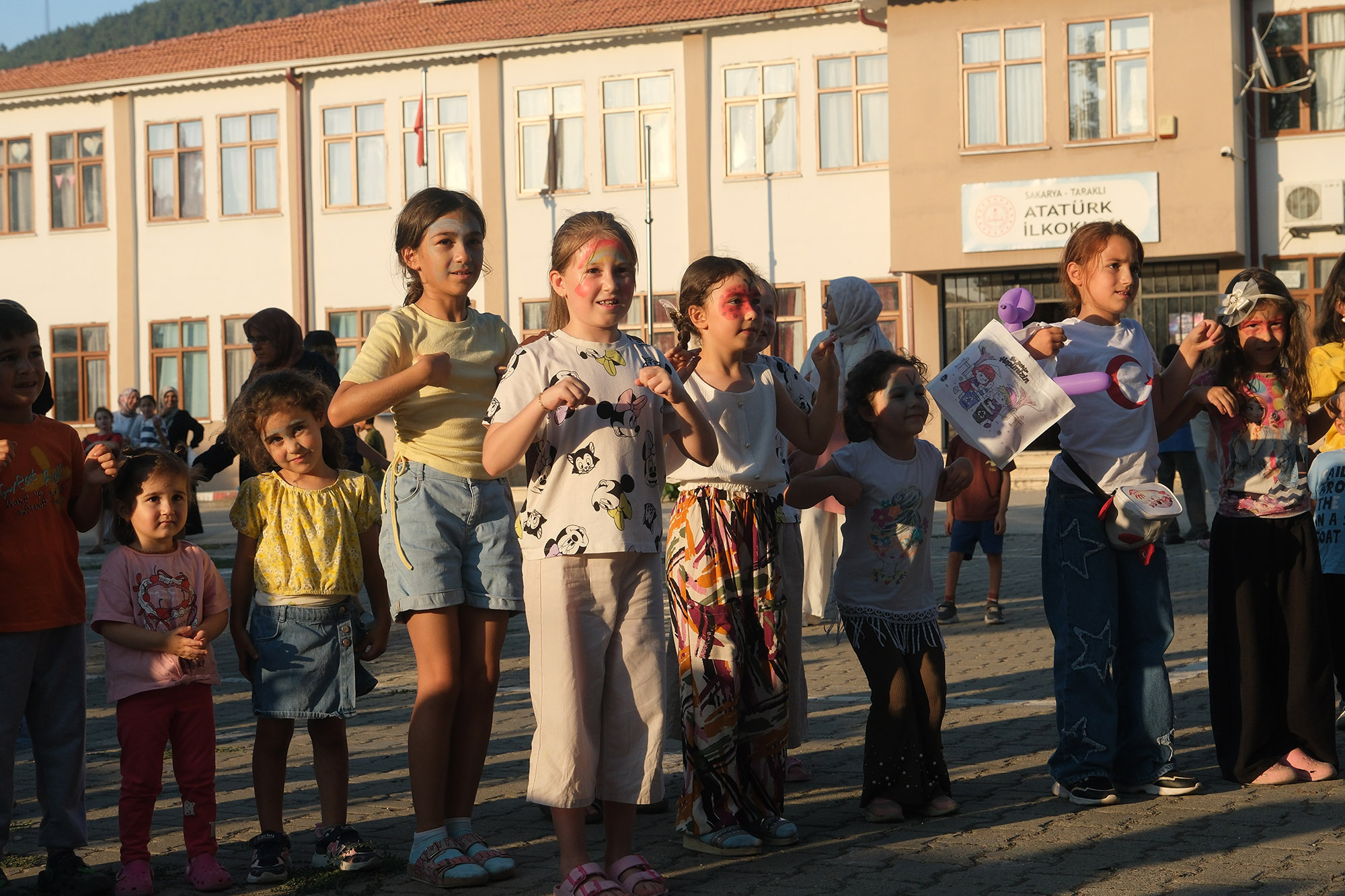 Gezgin Çocuk Atölyesi Taraklı’da çocuklarla buluştu