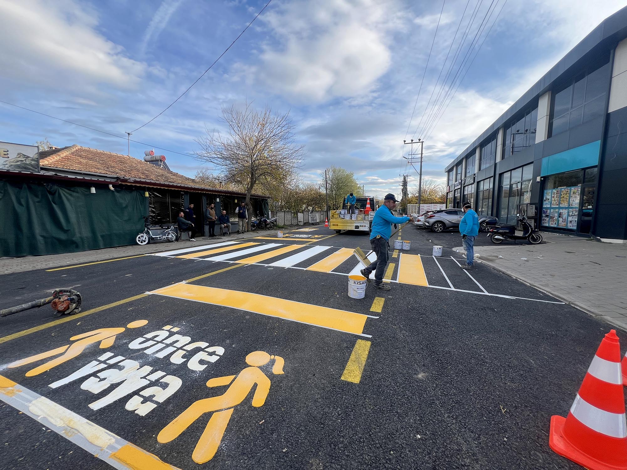 Büyükşehir Hendek’te 20 kilometrelik asfalt çalışmasını tamamladı