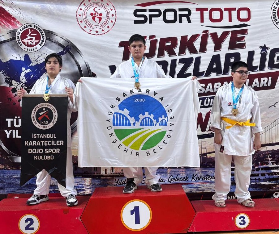 Büyükşehir sporcularından farklı branşlarda gururlandıran başarı