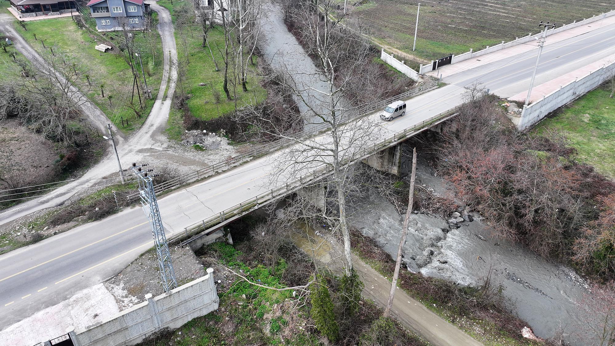 Başkan Alemdar açıkladı: Kanlıçay Deresi üzerine 44 metrelik köprü geliyor