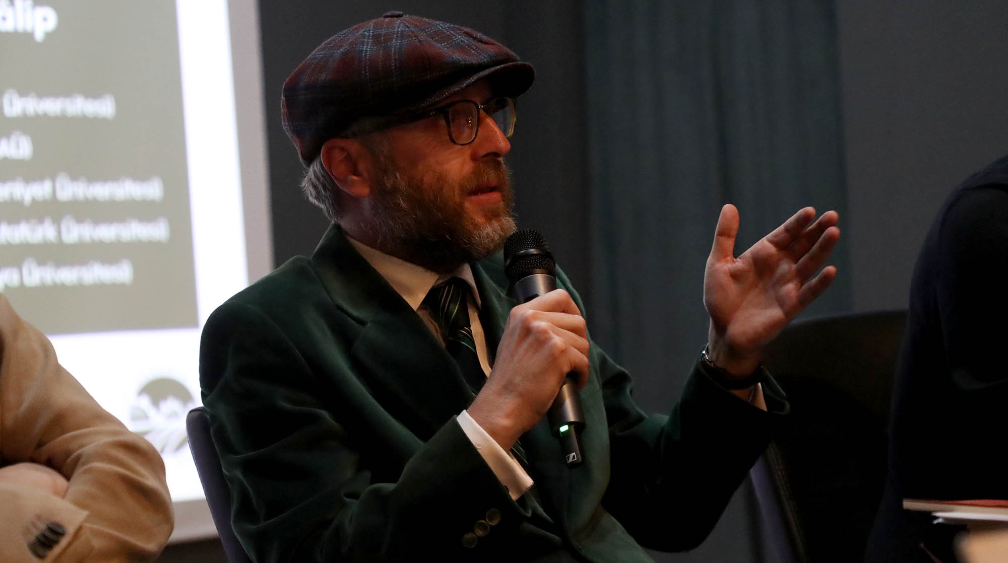 226 yıl sonra fikirleri ve eserleriyle Şeyh Galip’in derin dünyasını anlattılar