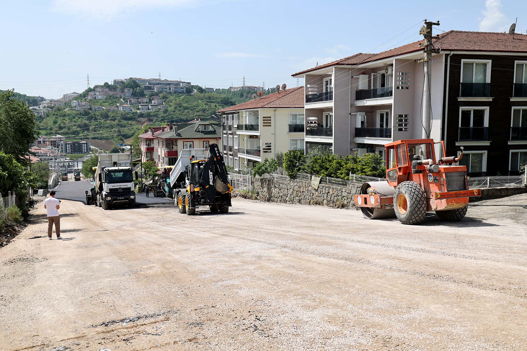 Serdivan’da sürücülere nefes aldıracak yeni kaçış güzergahı açılıyor: Asfalt işlemi başladı