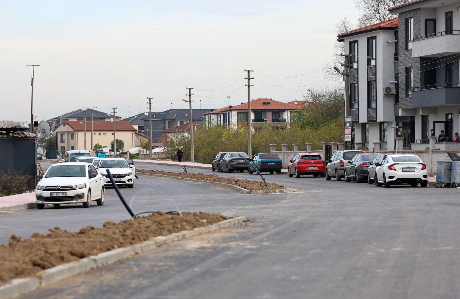 Yeni caddeler ve bağlantı yolları ile şehrimizin ulaşımına güç katıyoruz 